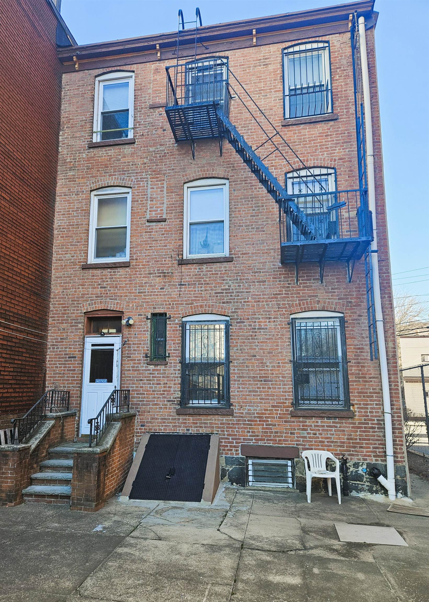 29 ORCHARD ST - Photo 2