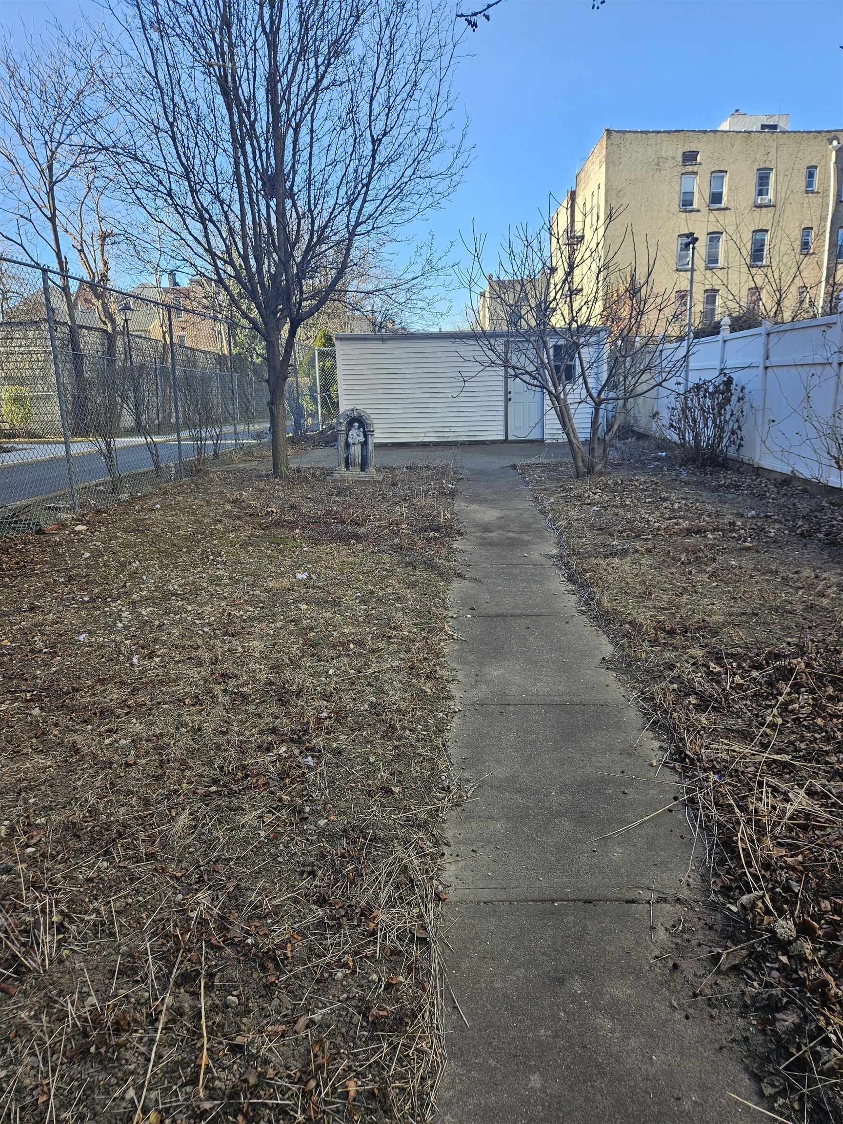 29 ORCHARD ST - Photo 4