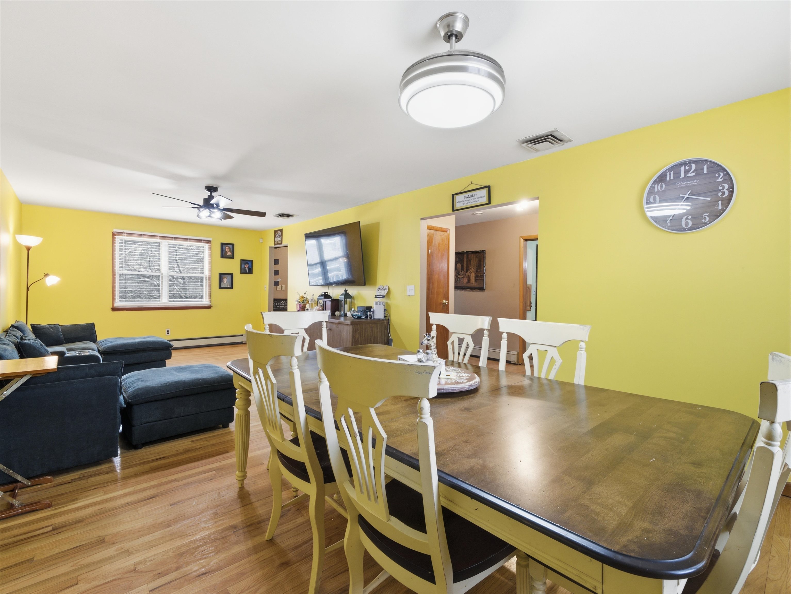 82 PLEASANT PL - Photo 4