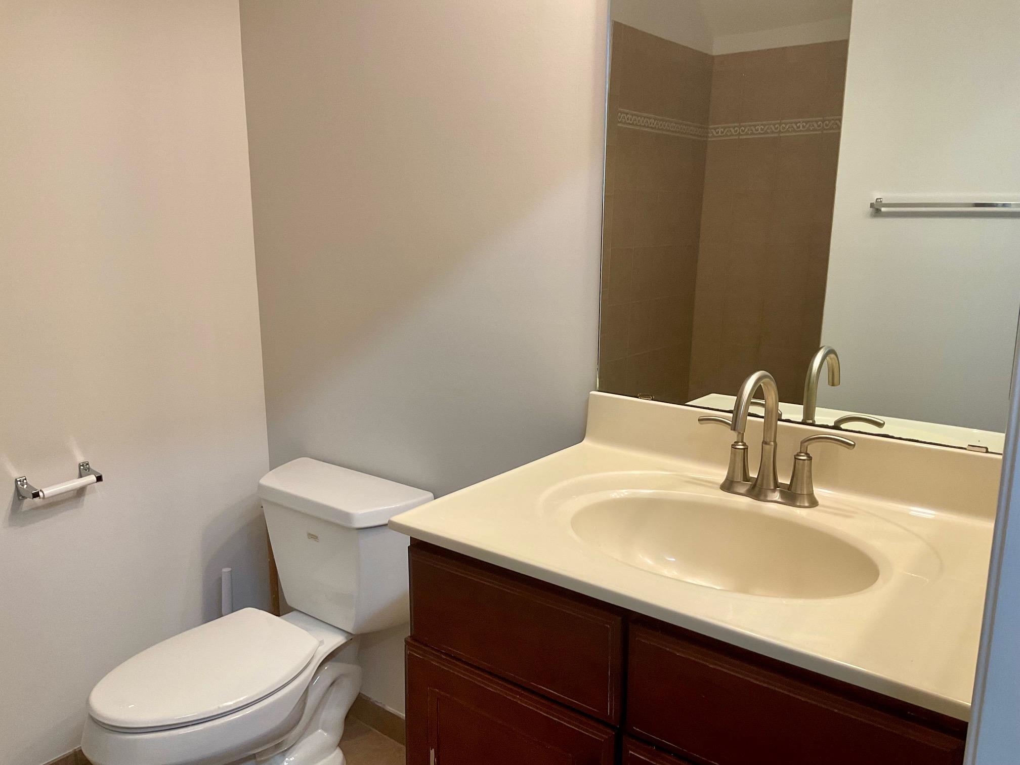 265 CUSTER AVE - Photo 5