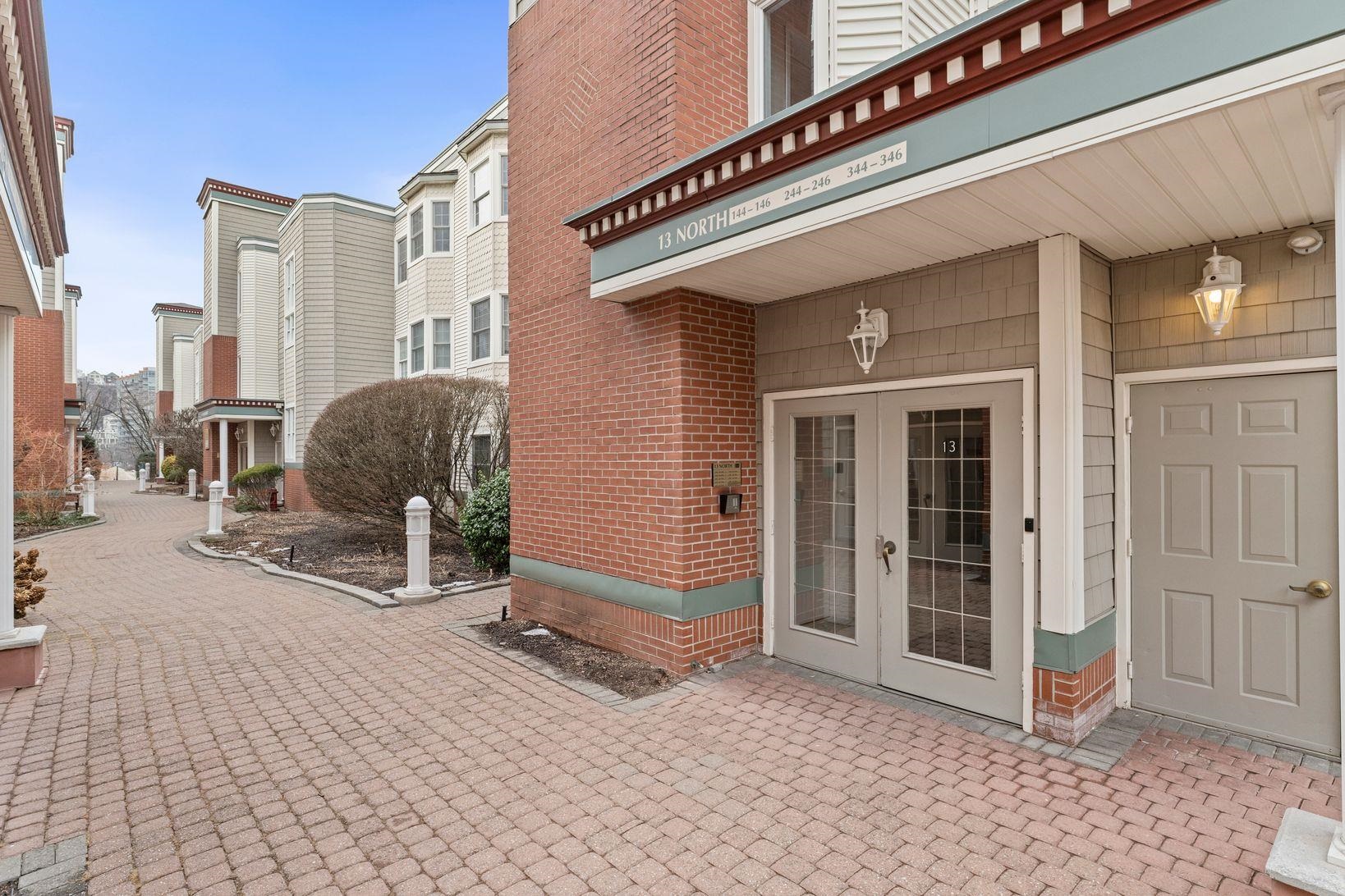 344 THE PROMENADE - Photo 4