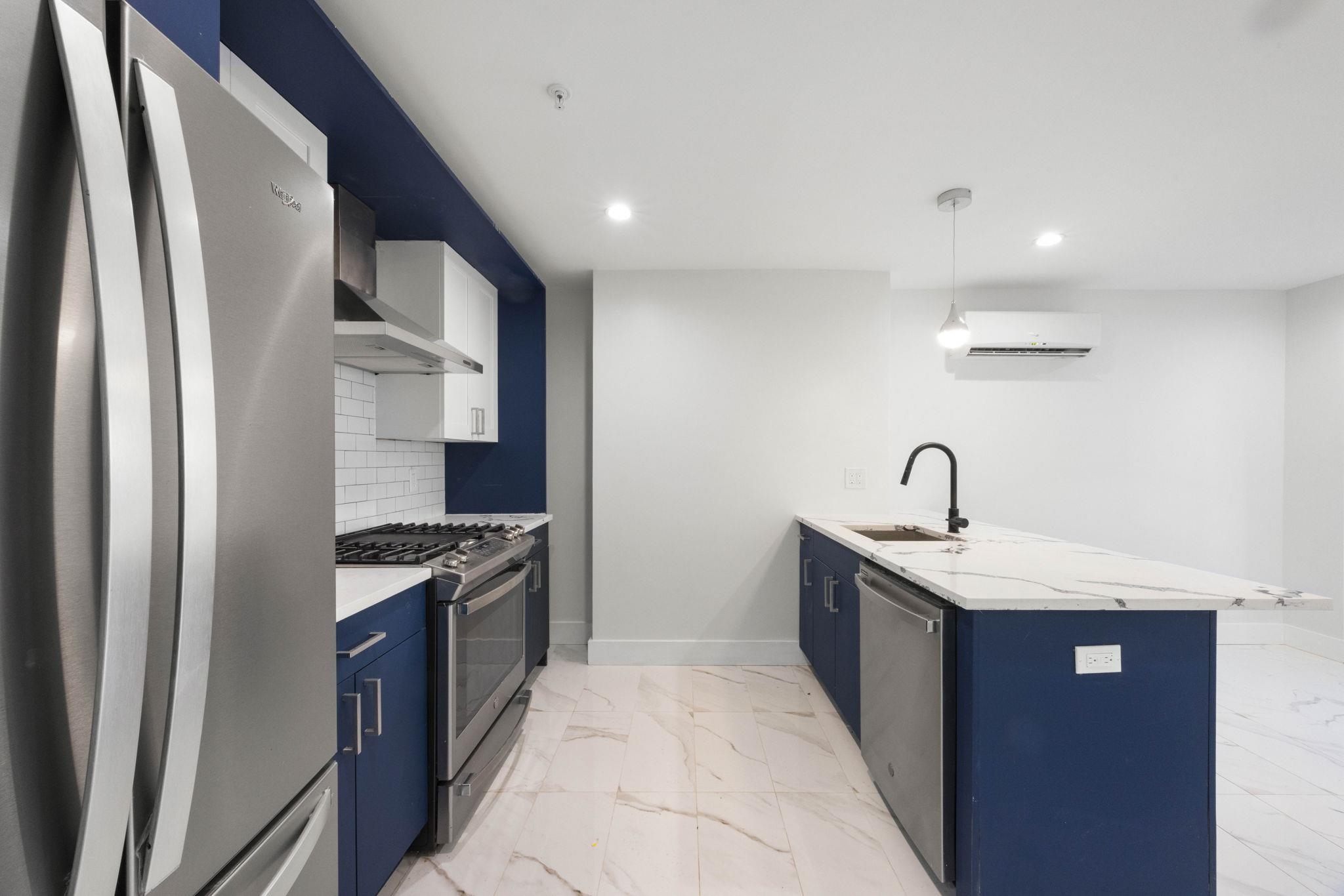 203 3RD ST - Photo 3