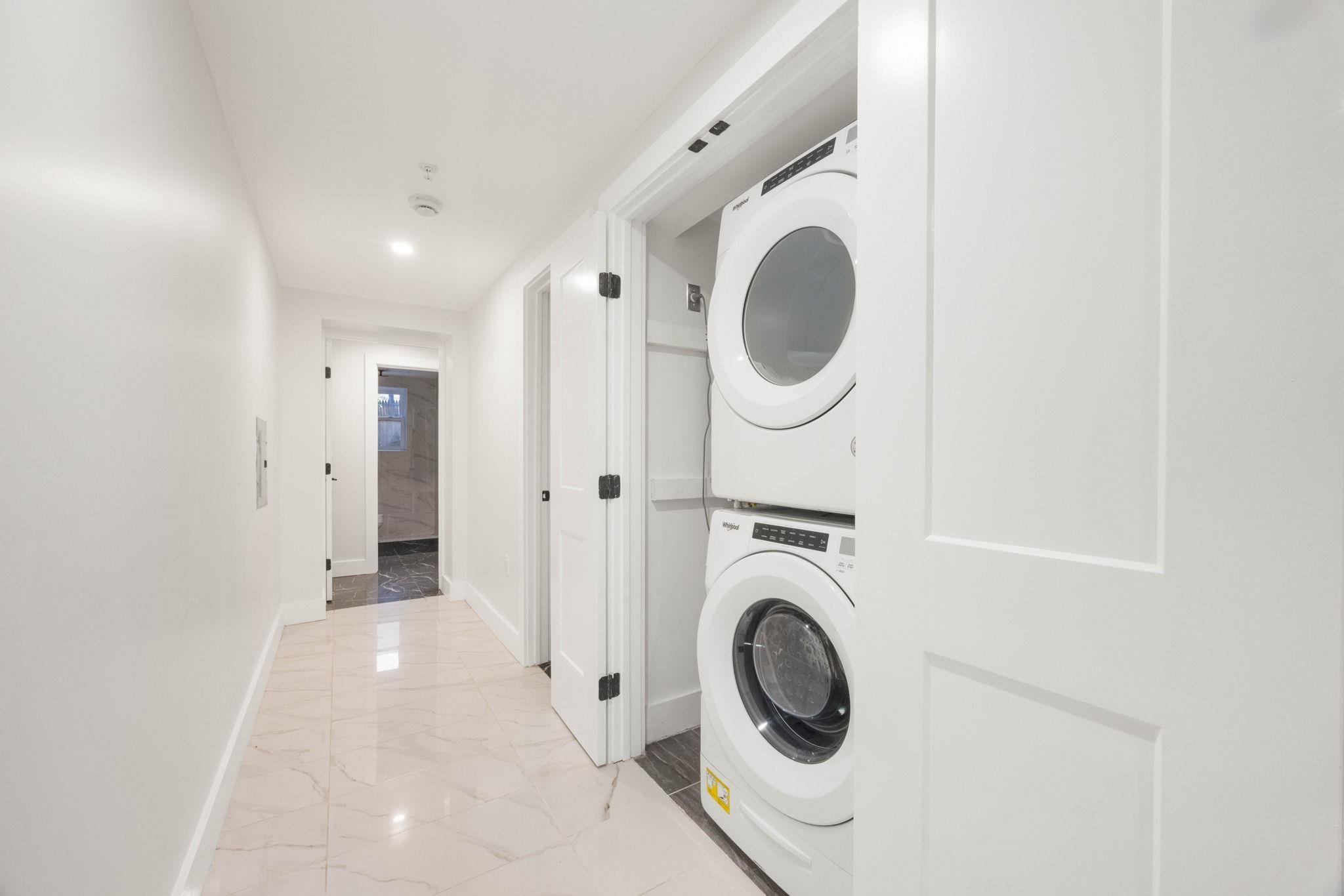 203 3RD ST - Photo 5