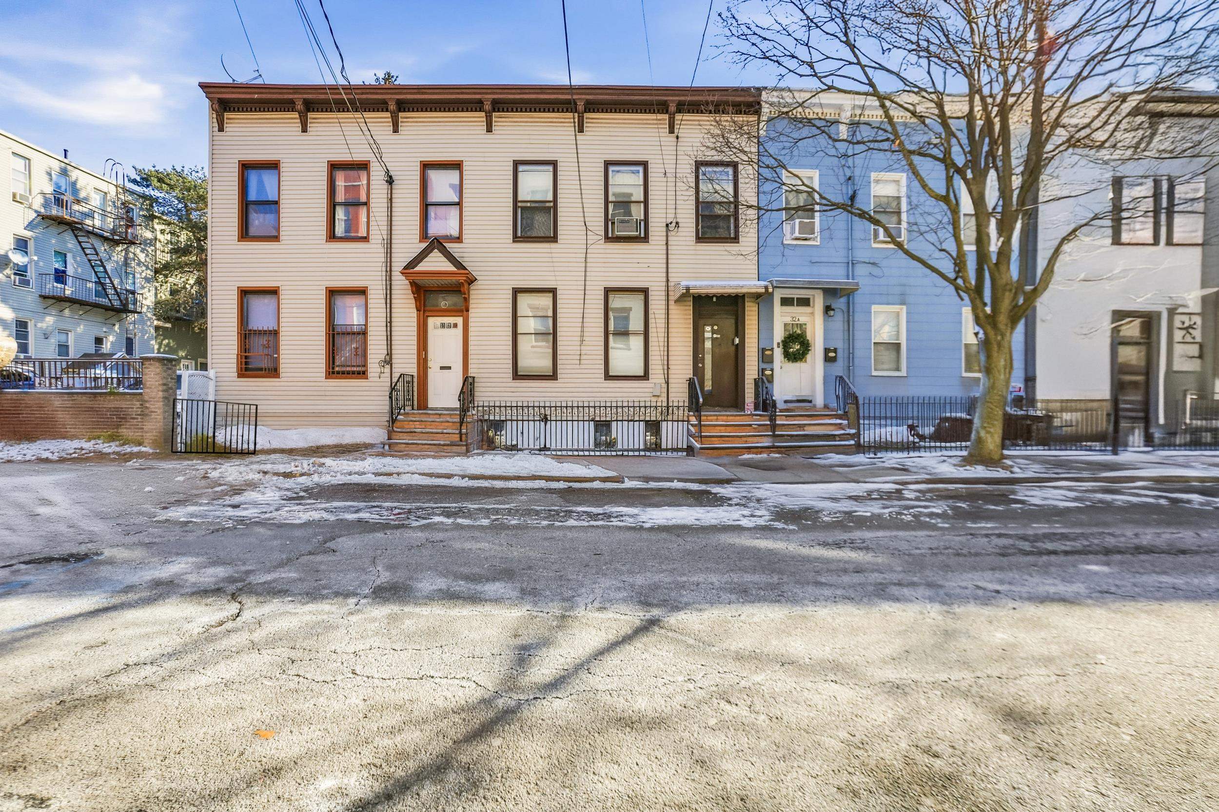 34 CONCORD ST - Photo 4