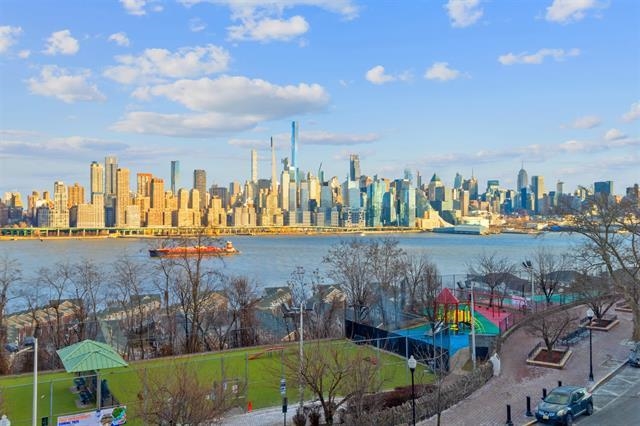 6405 BLVD EAST - Photo 2