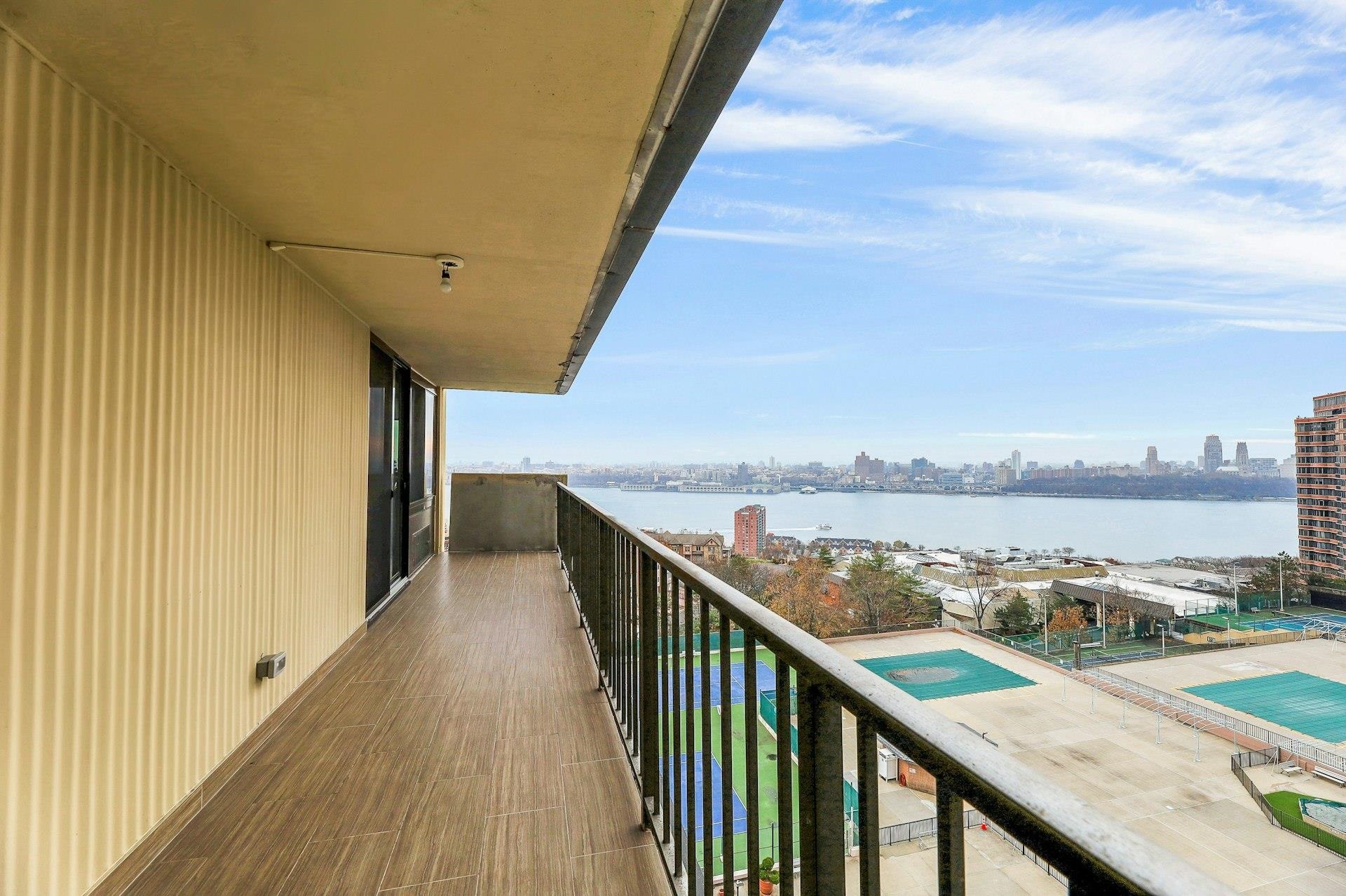 300 WINSTON DR - Photo 3