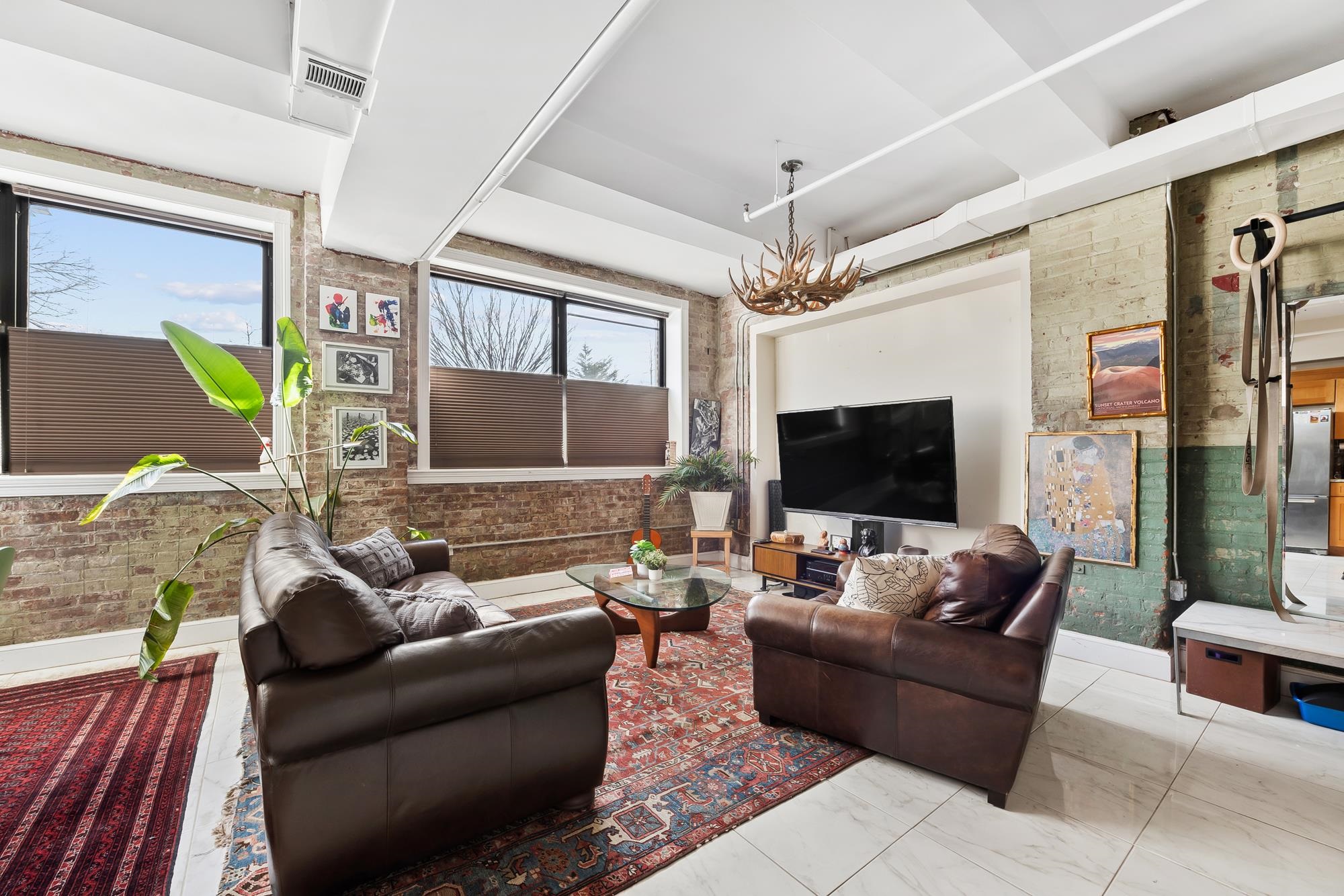 300 COMMUNIPAW AVE - Photo 2