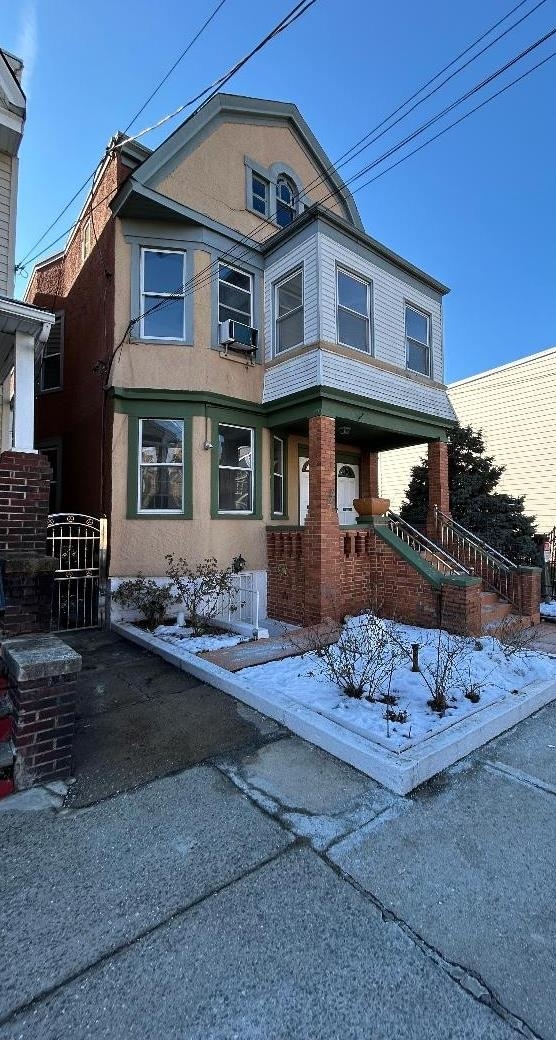 333 DANFORTH AVE - Photo 2