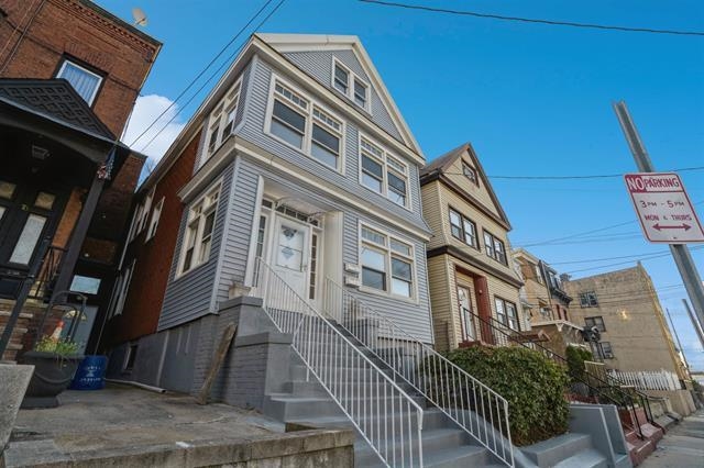 68 LINDEN AVE - Photo 2