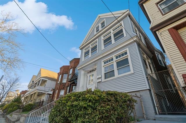 68 LINDEN AVE - Photo 4