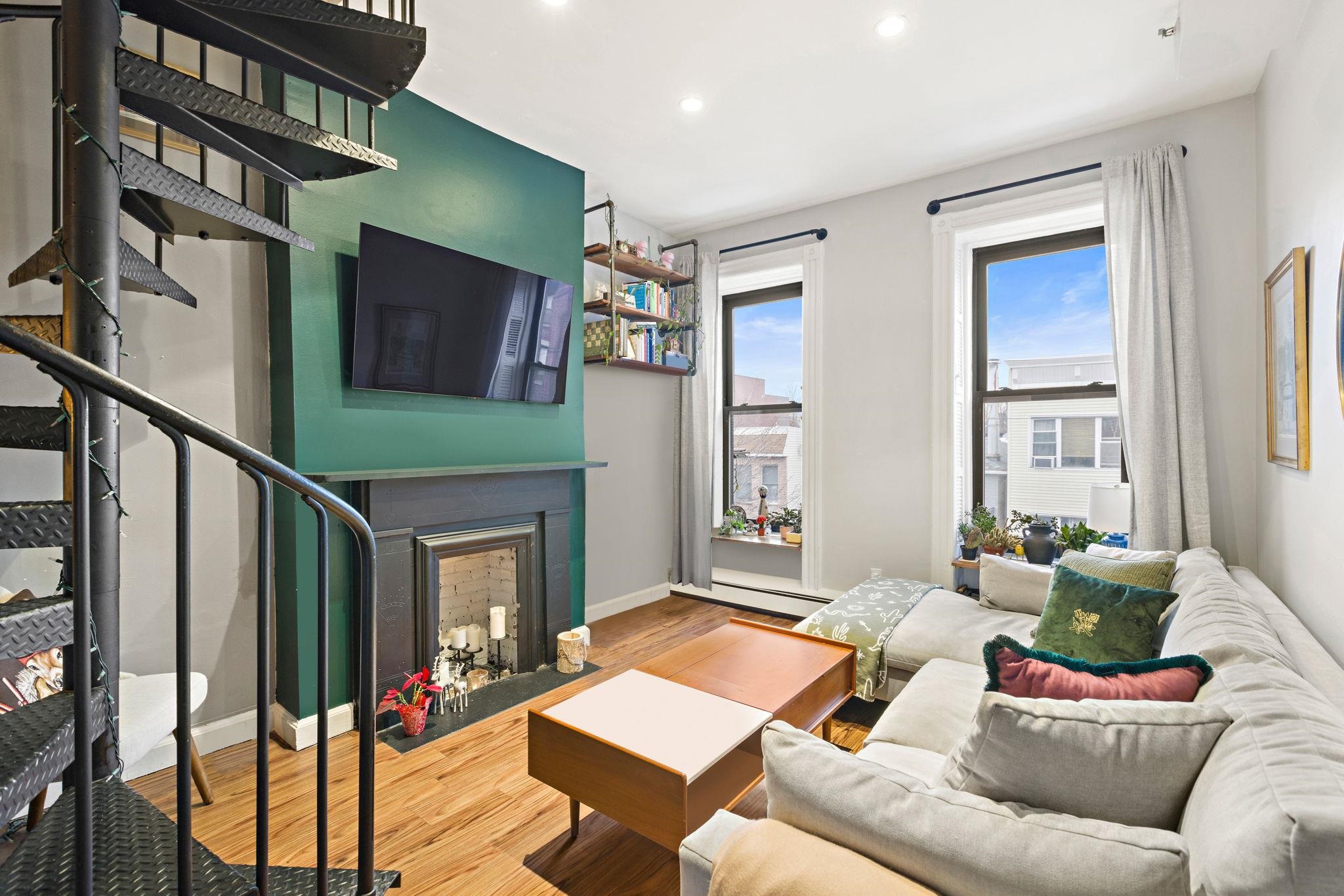 343 4TH ST - Photo 3