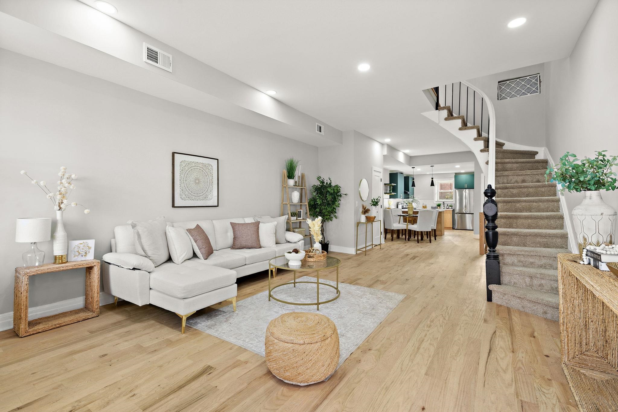 77 BOYD AVE - Photo 2