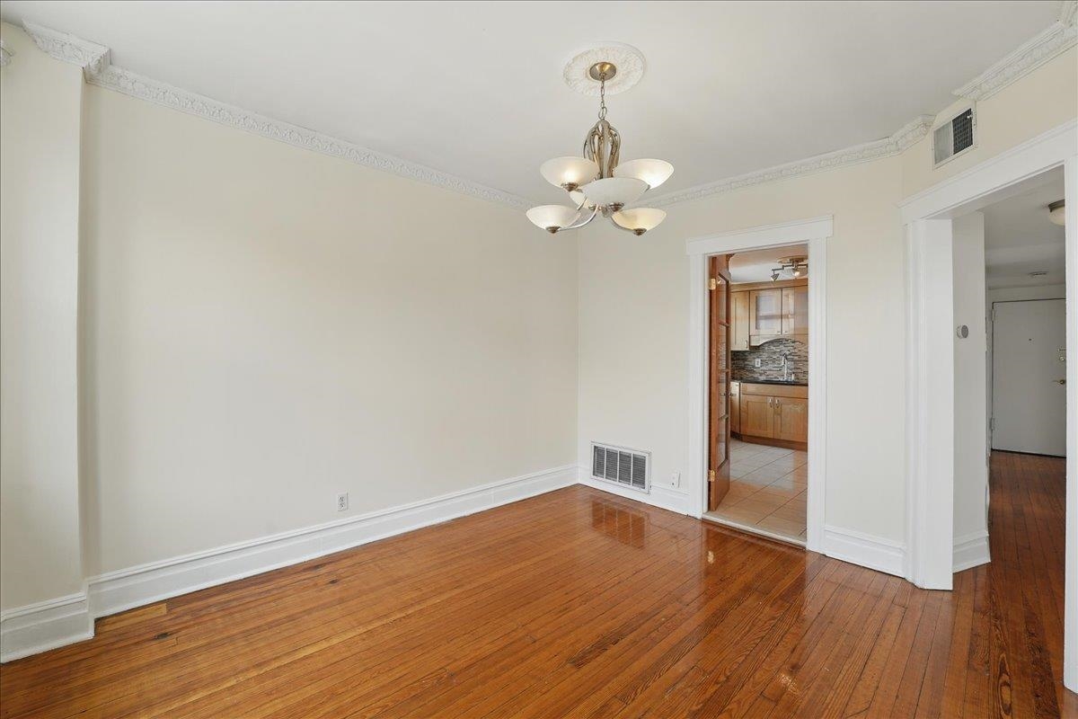 3444 JOHN F KENNEDY BLVD #4F