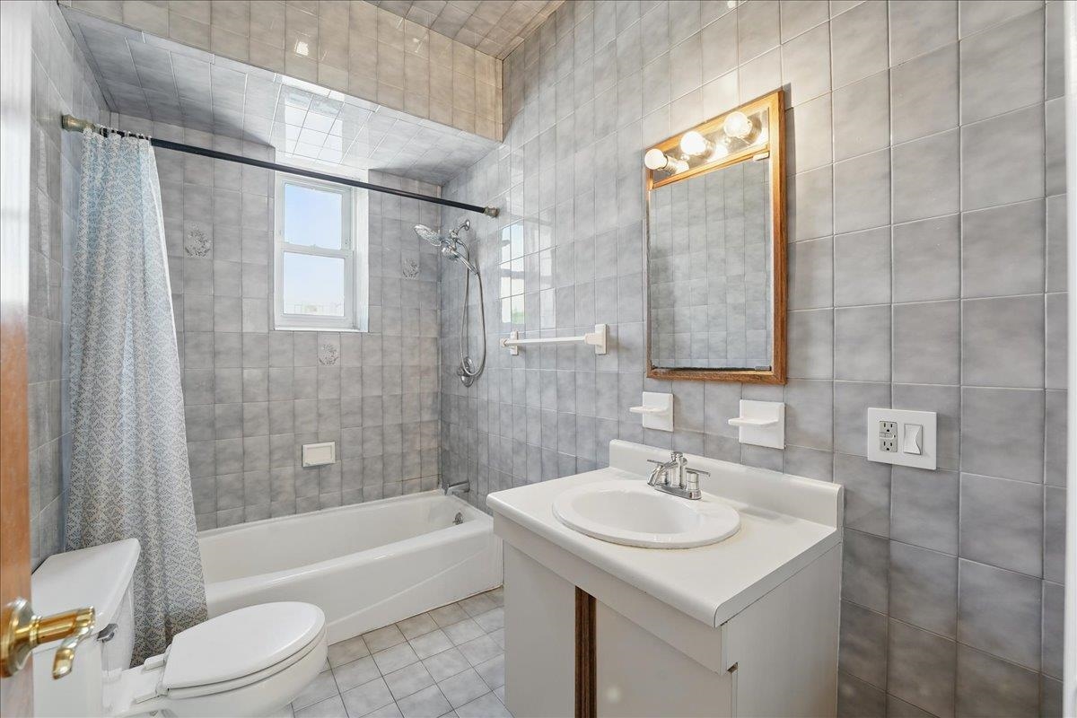 3444 JOHN F KENNEDY BLVD #4F