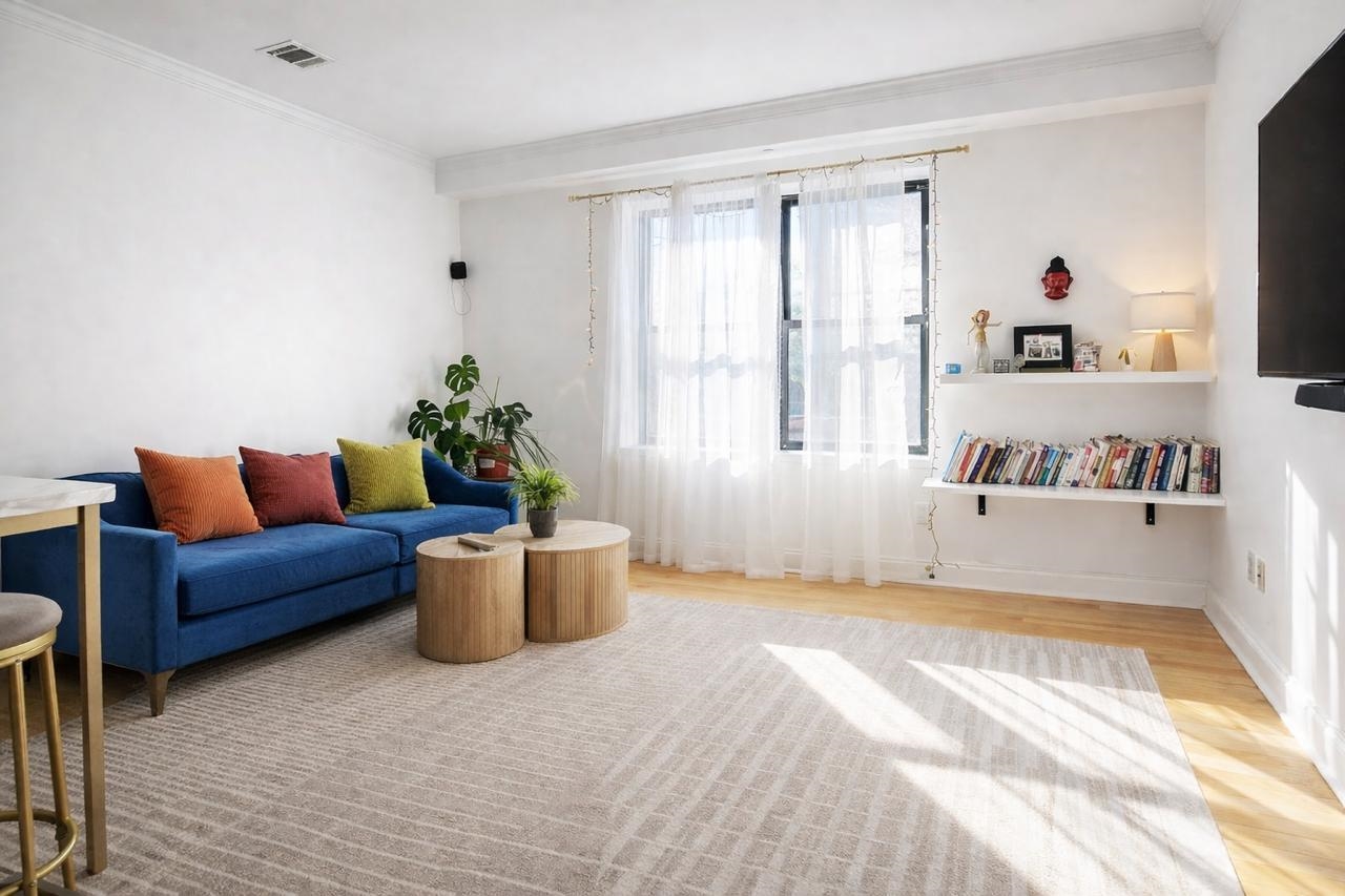 85 BROADWAY - Photo 3