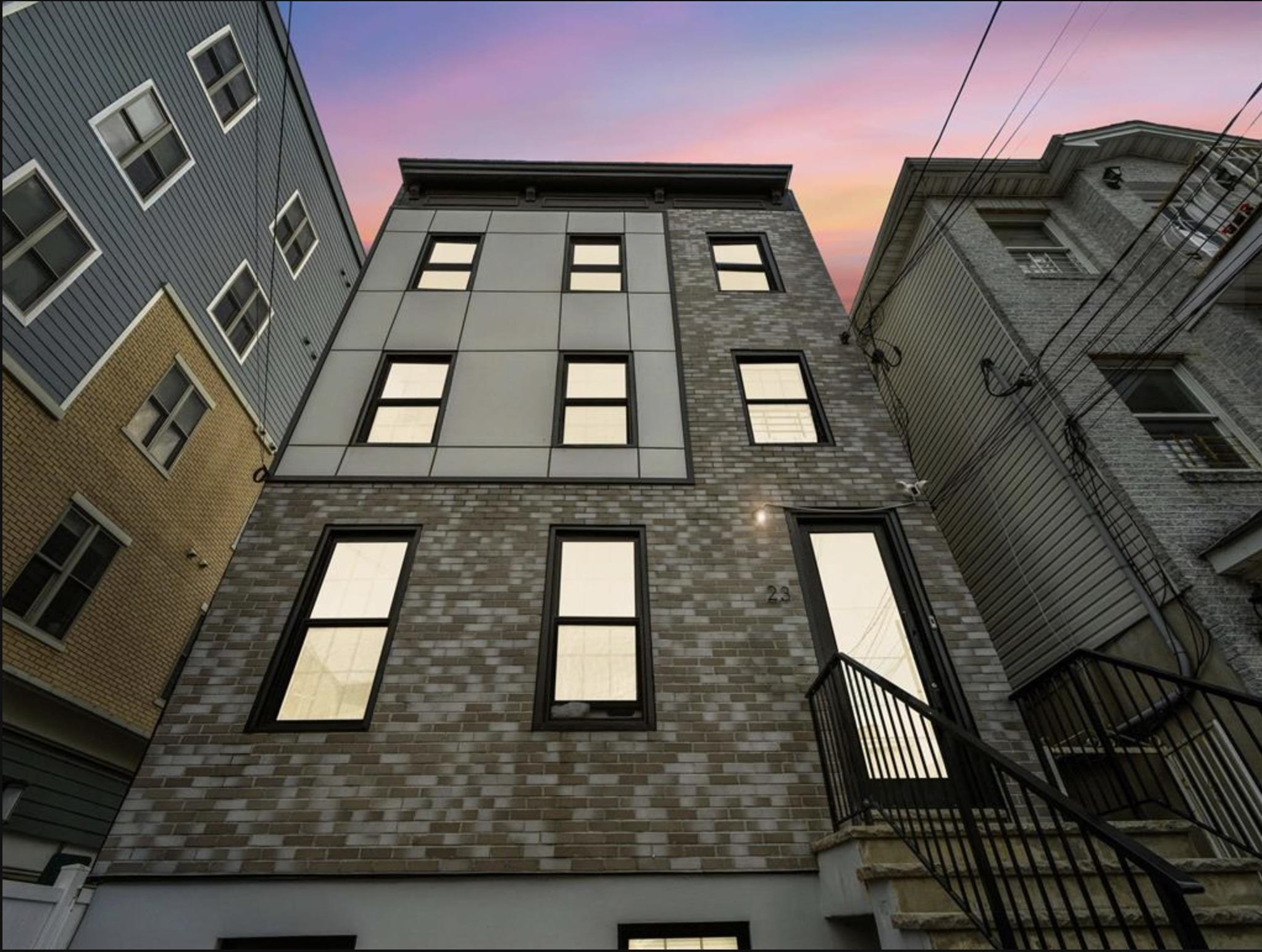 23 WESTERVELT PL - Photo 1