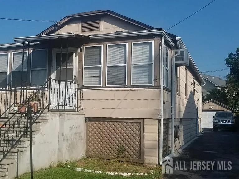 28 SILZER AVE - Photo 3