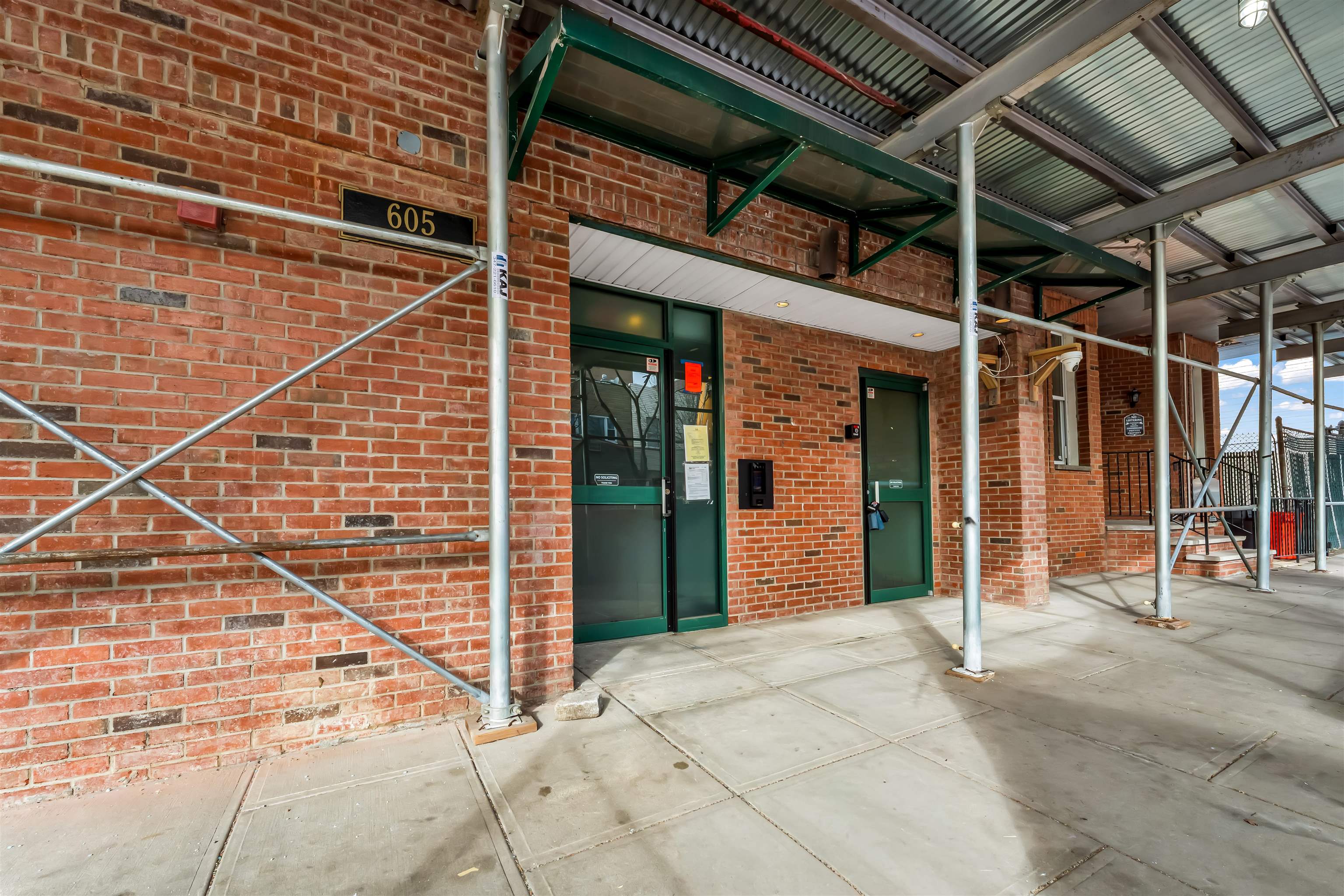 605 NEW YORK AVE #604