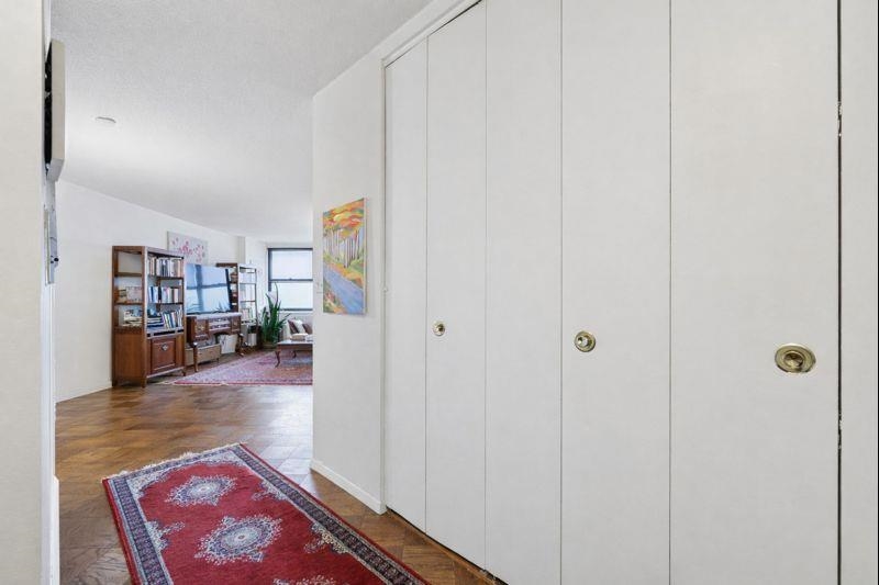 7002 BLVD EAST - Photo 3