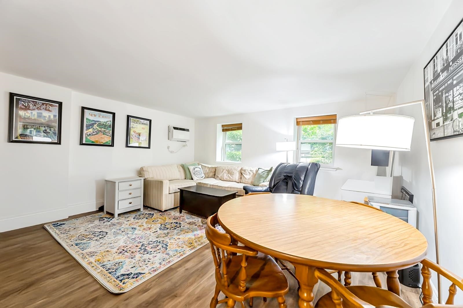 1016 WILLOW AVE - Photo 3