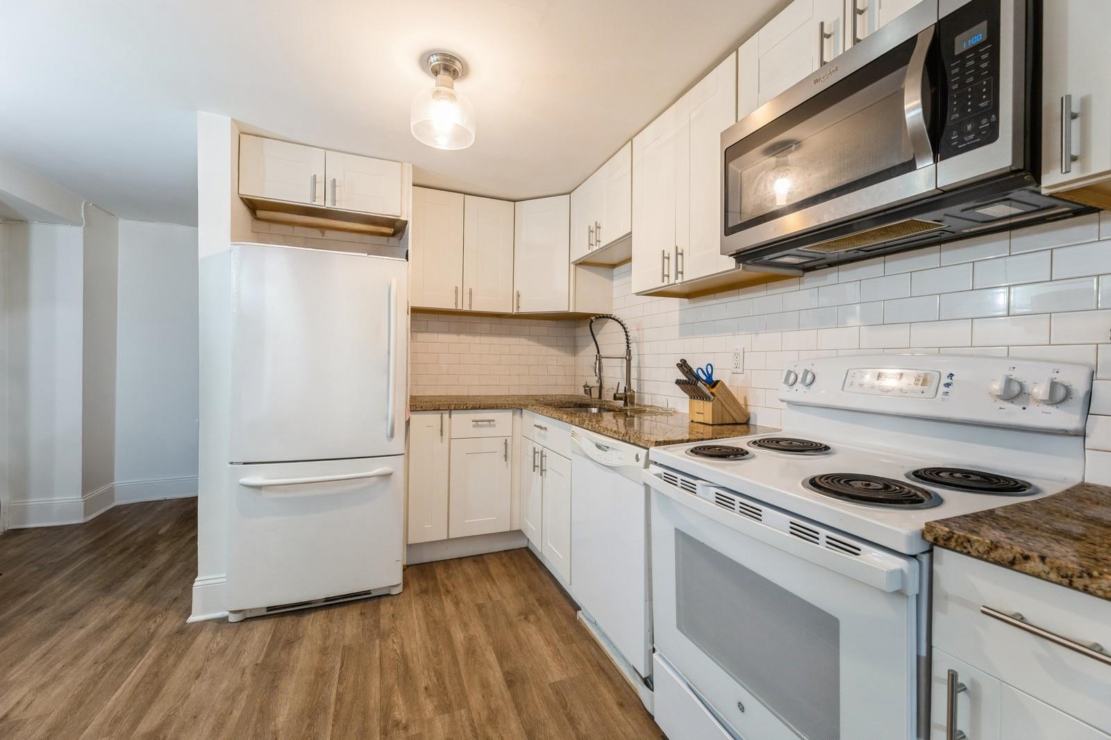 1016 WILLOW AVE - Photo 4