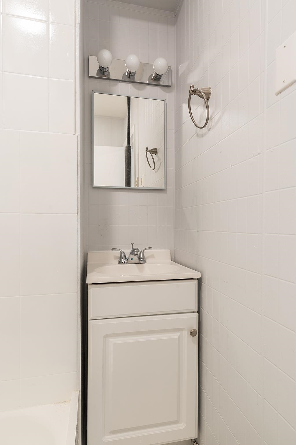 342 AVENUE E - Photo 5