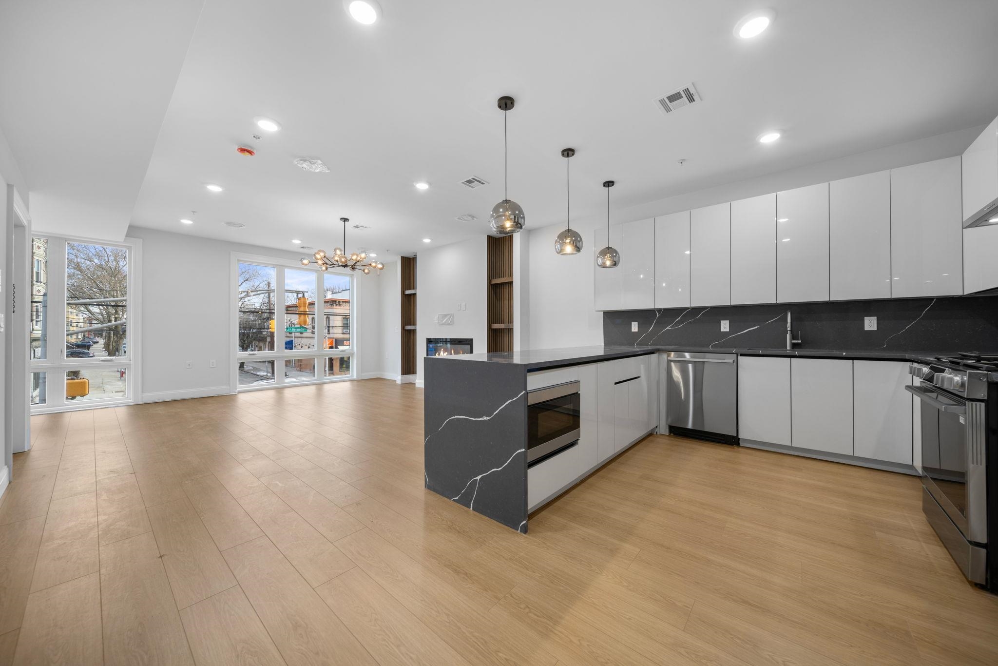 3447 JOHN F KENNEDY BLVD - Photo 1
