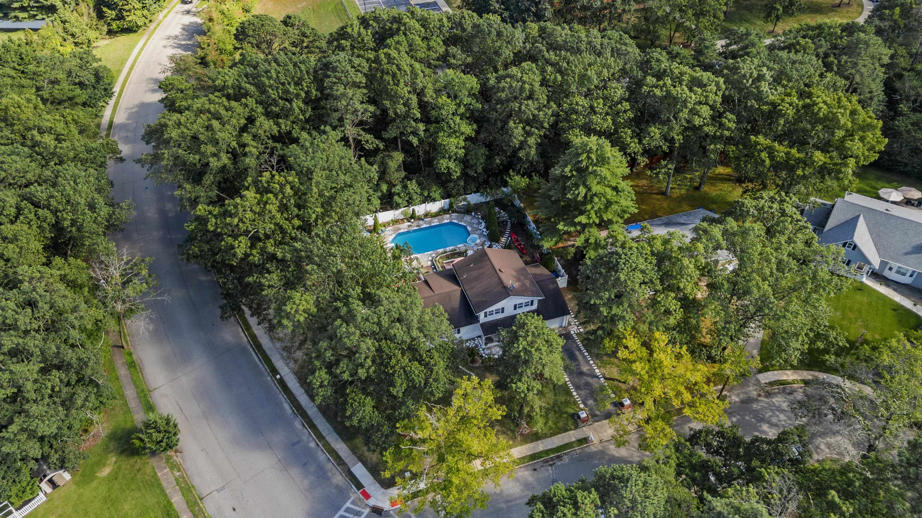 27 SQUIRE CT - Photo 3