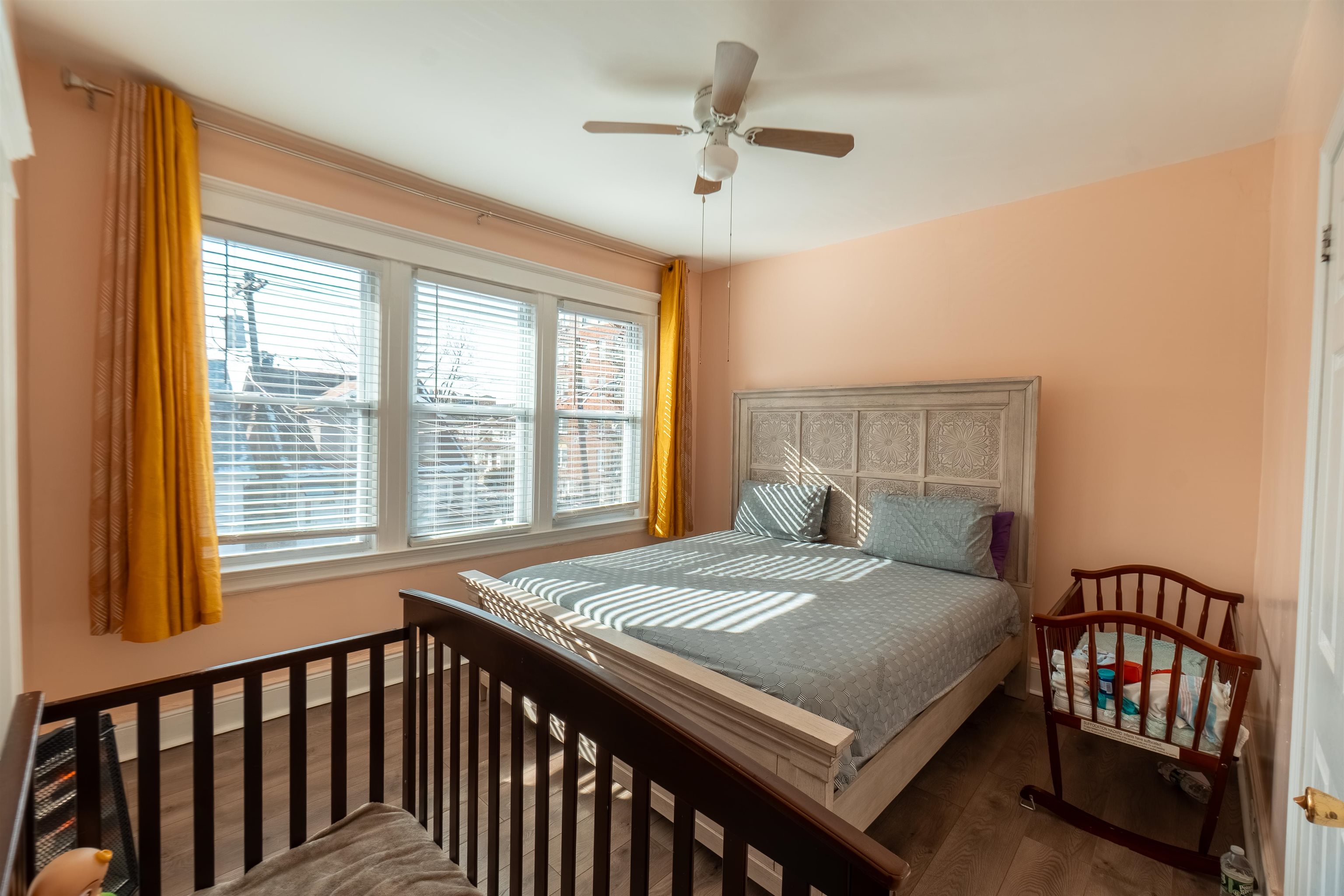 912 87TH ST - Photo 5