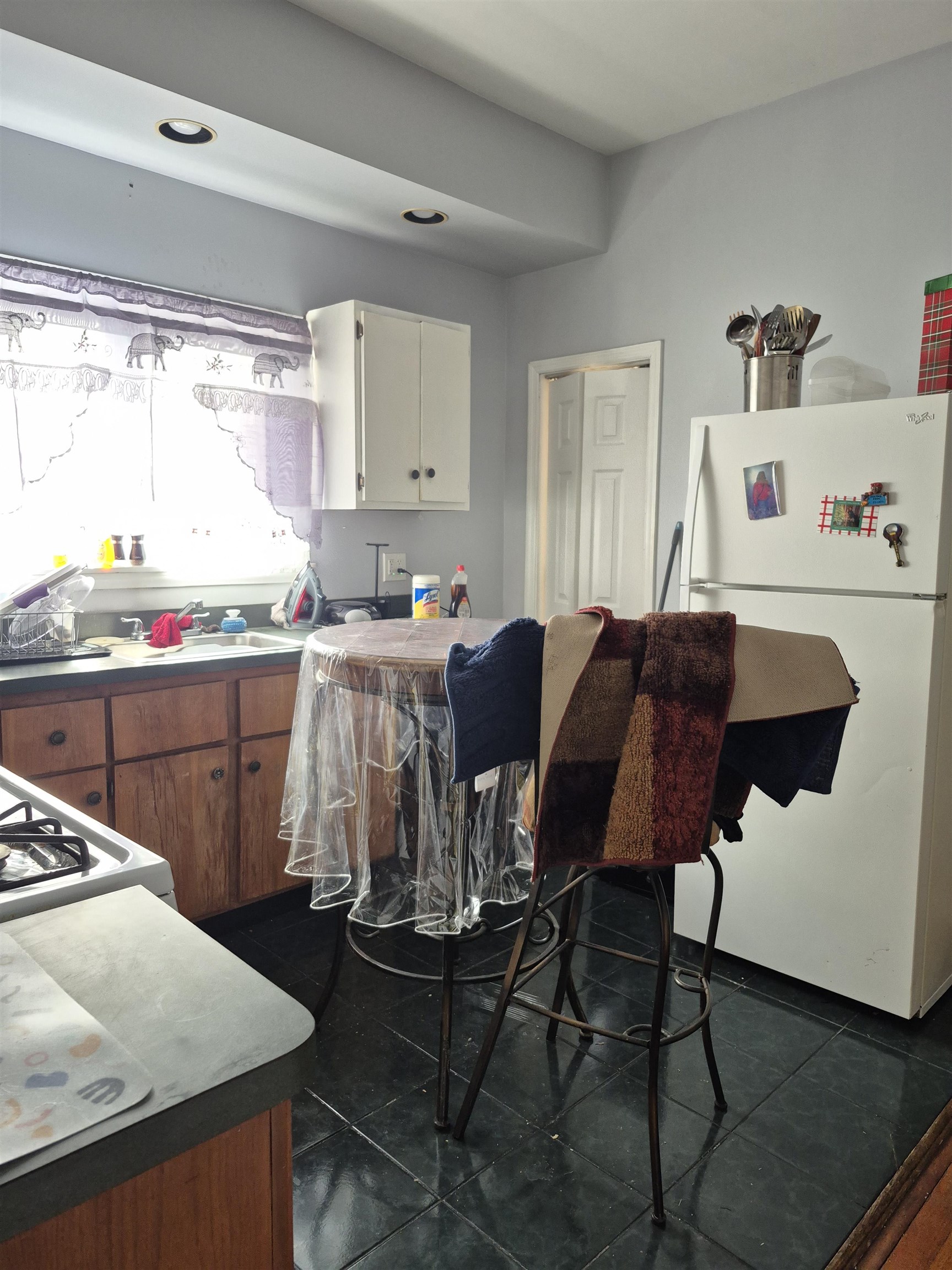 77 PEARSALL AVE - Photo 5