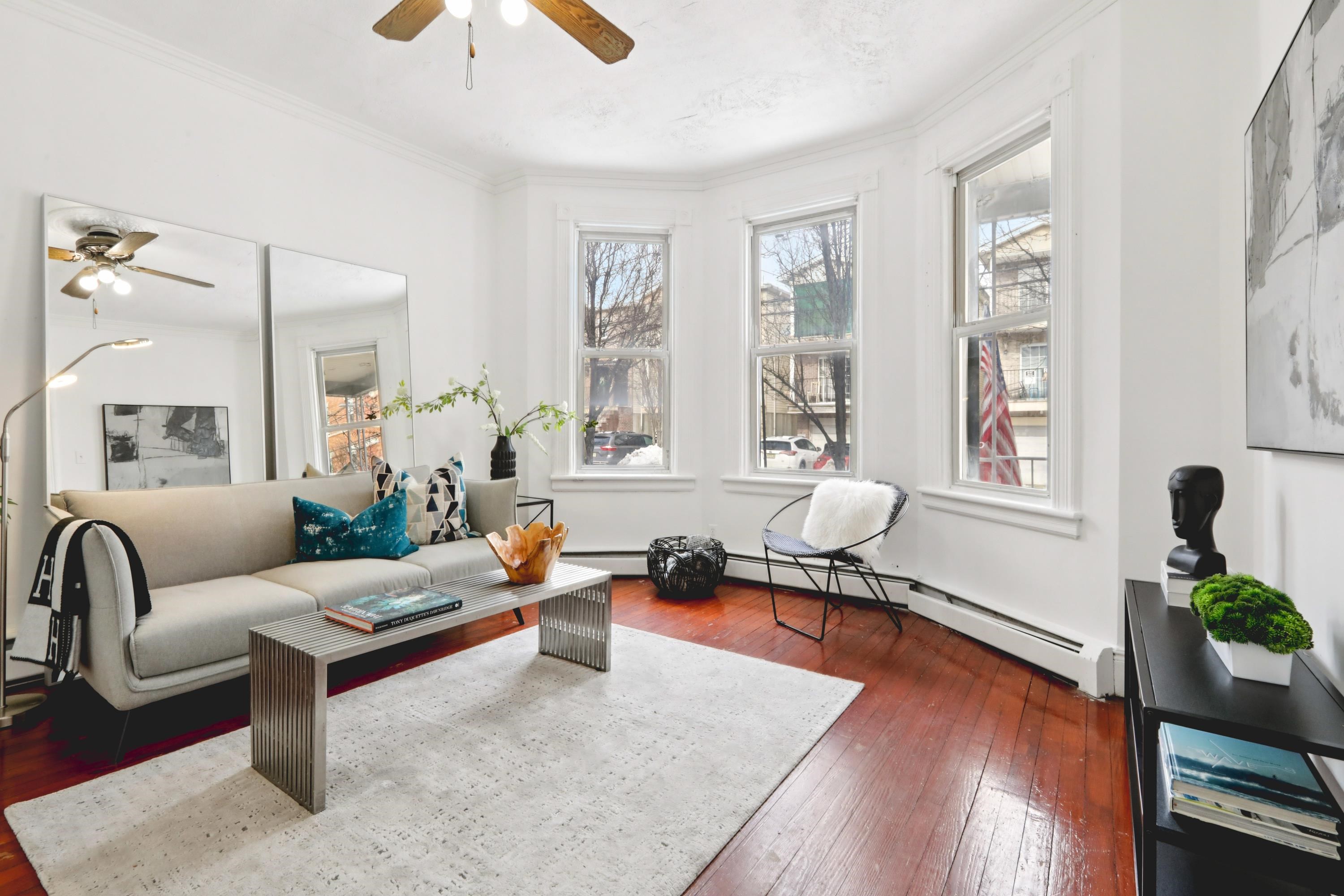 711A 27TH ST - Photo 1