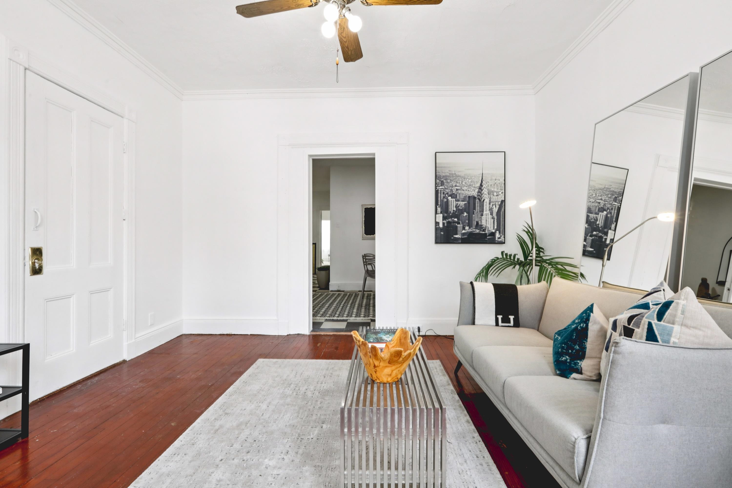 711A 27TH ST - Photo 3