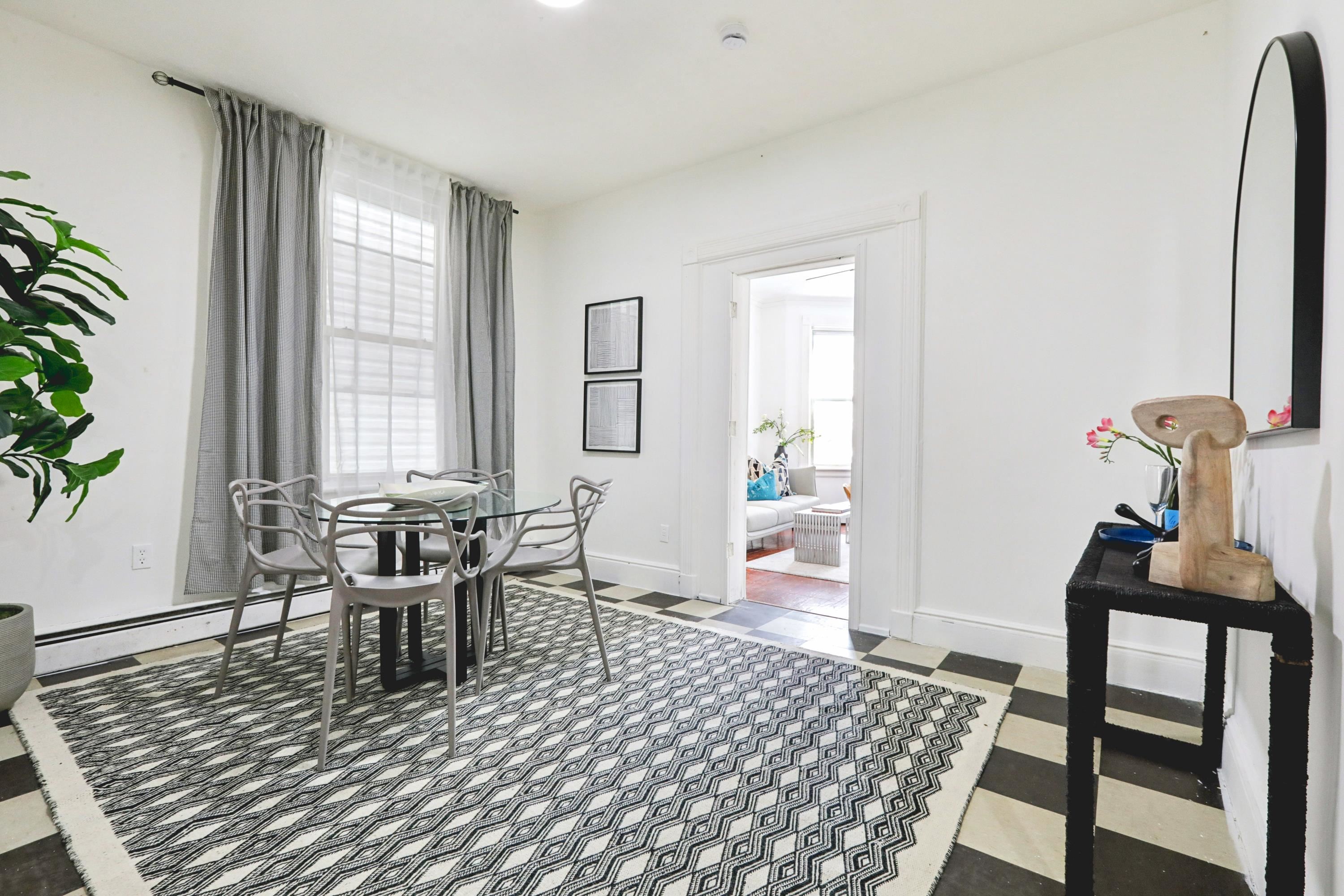 711A 27TH ST - Photo 4