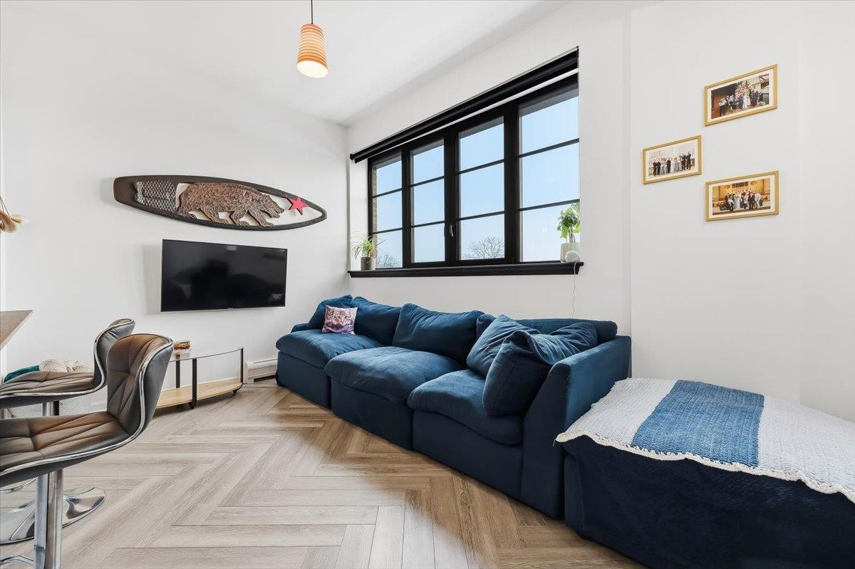 142 CHARLES ST - Photo 3