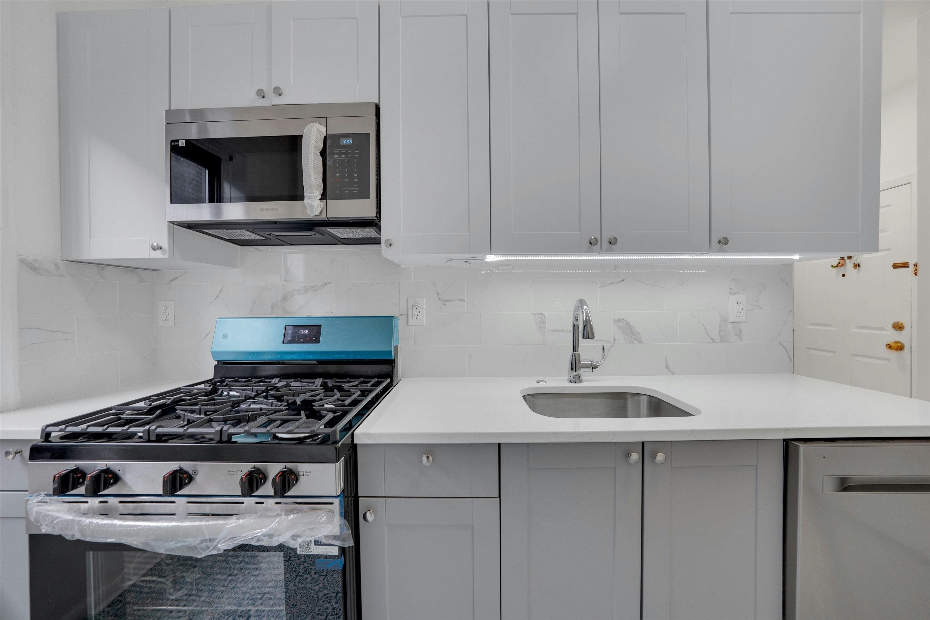 277 HARRISON AVE - Photo 5