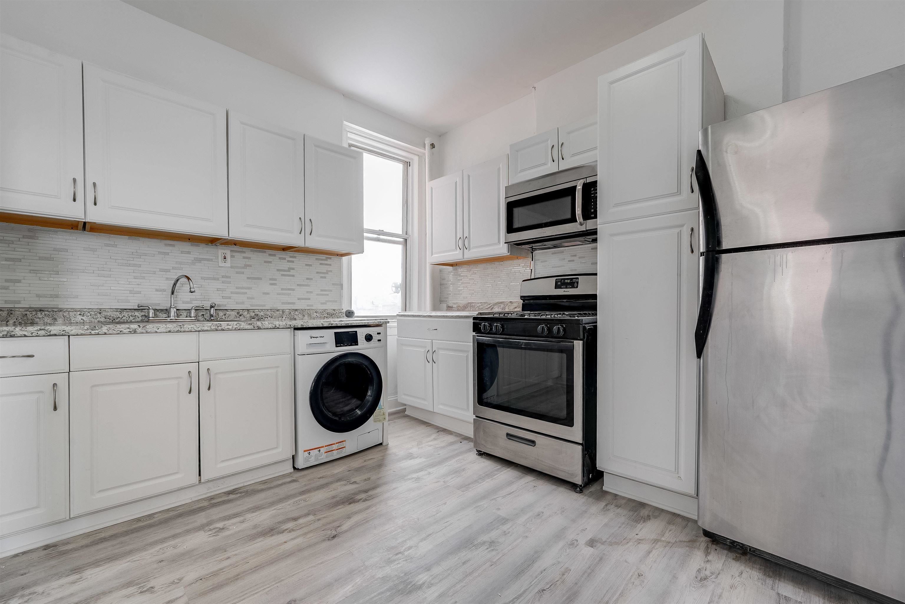 103 WESTOVER PL - Photo 1