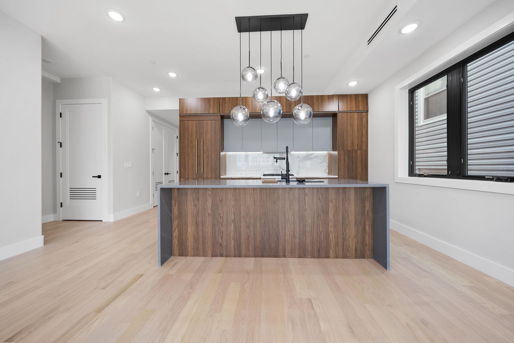 373 NEW YORK AVE - Photo 4