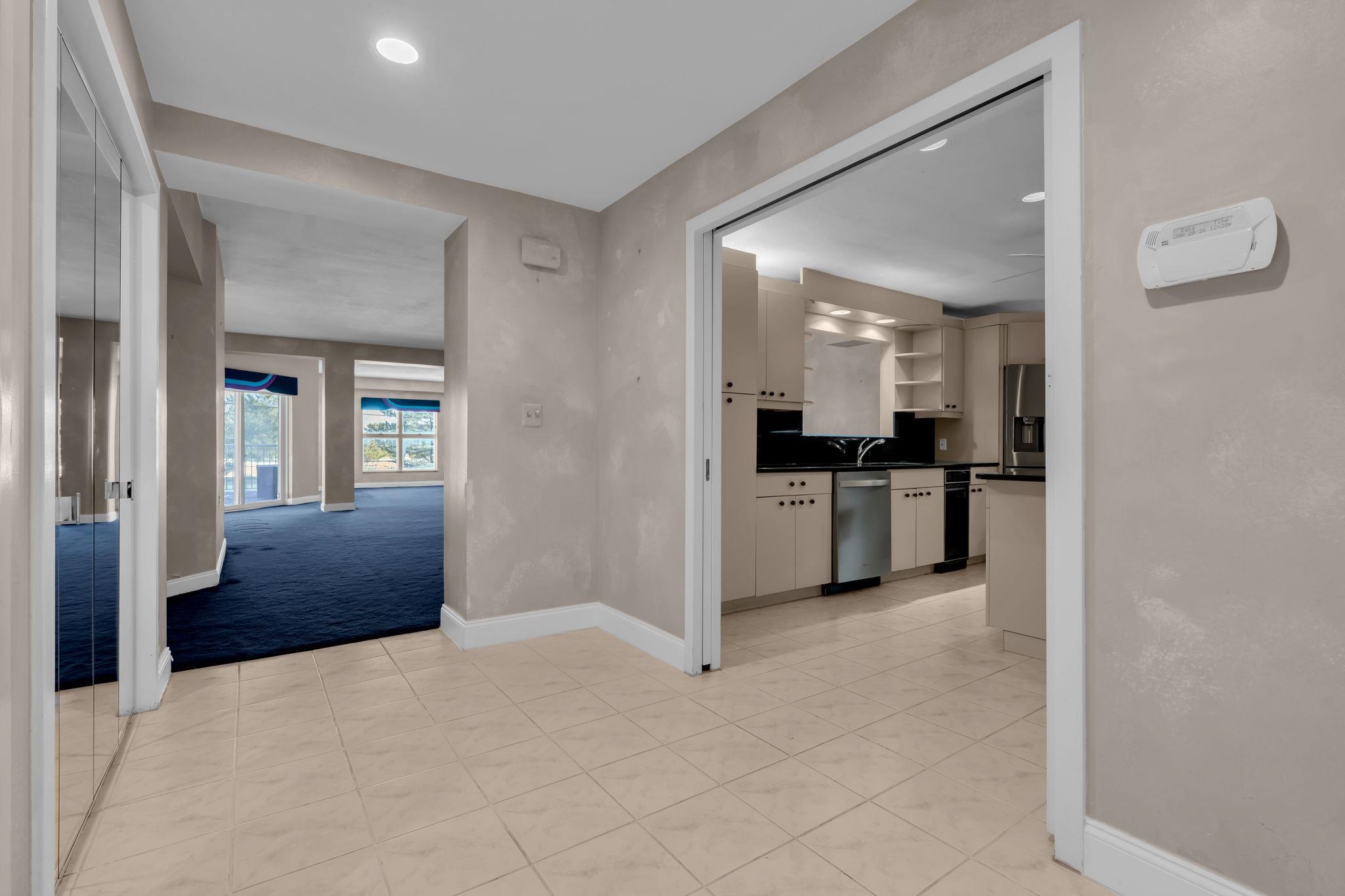 300 OCEAN AVE - Photo 3