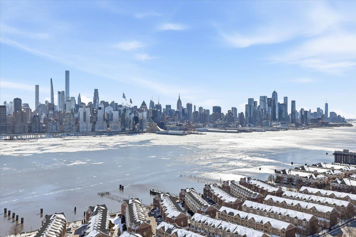 6600 BLVD EAST - Photo 4