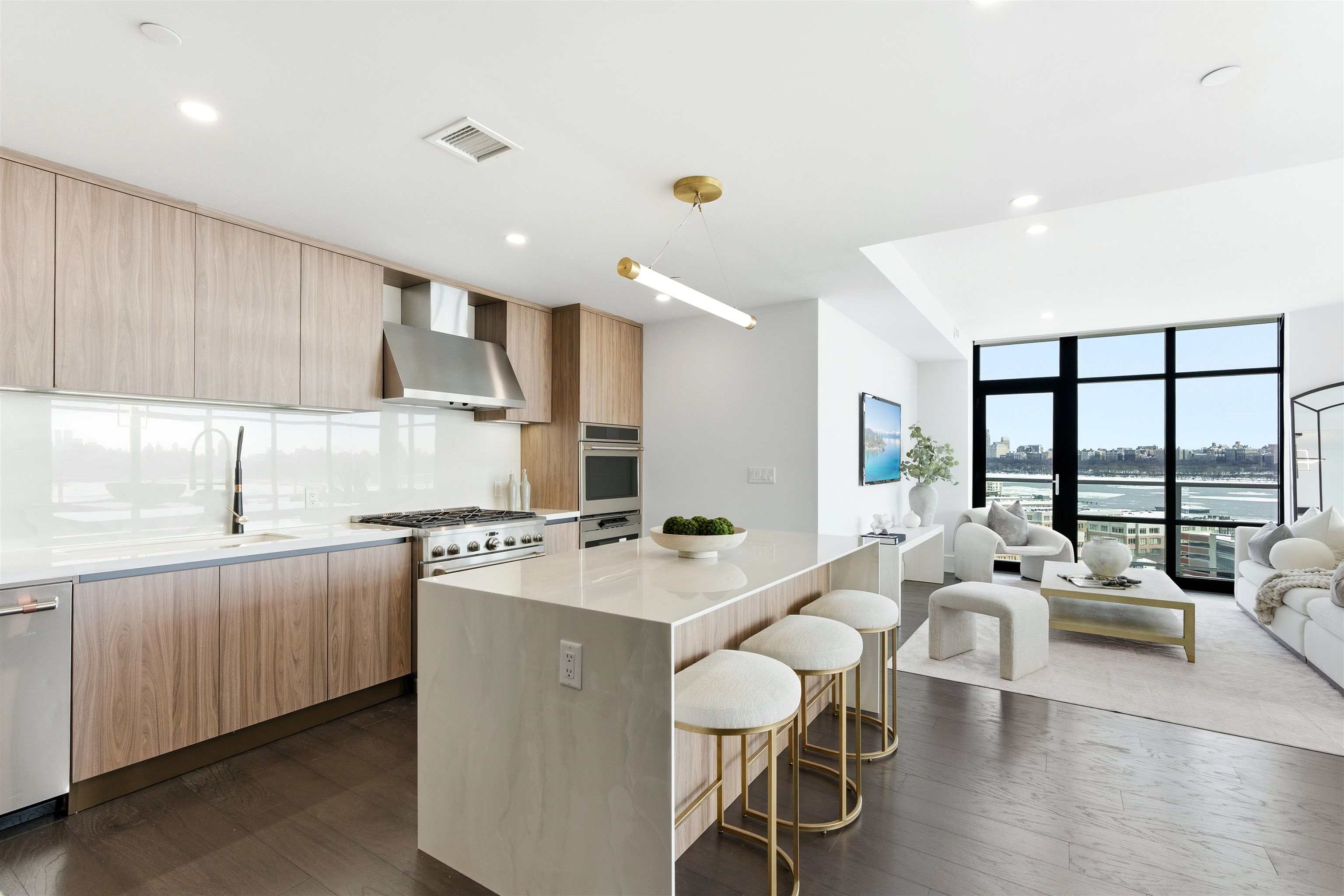 8701 CHURCHILL RD - Photo 3