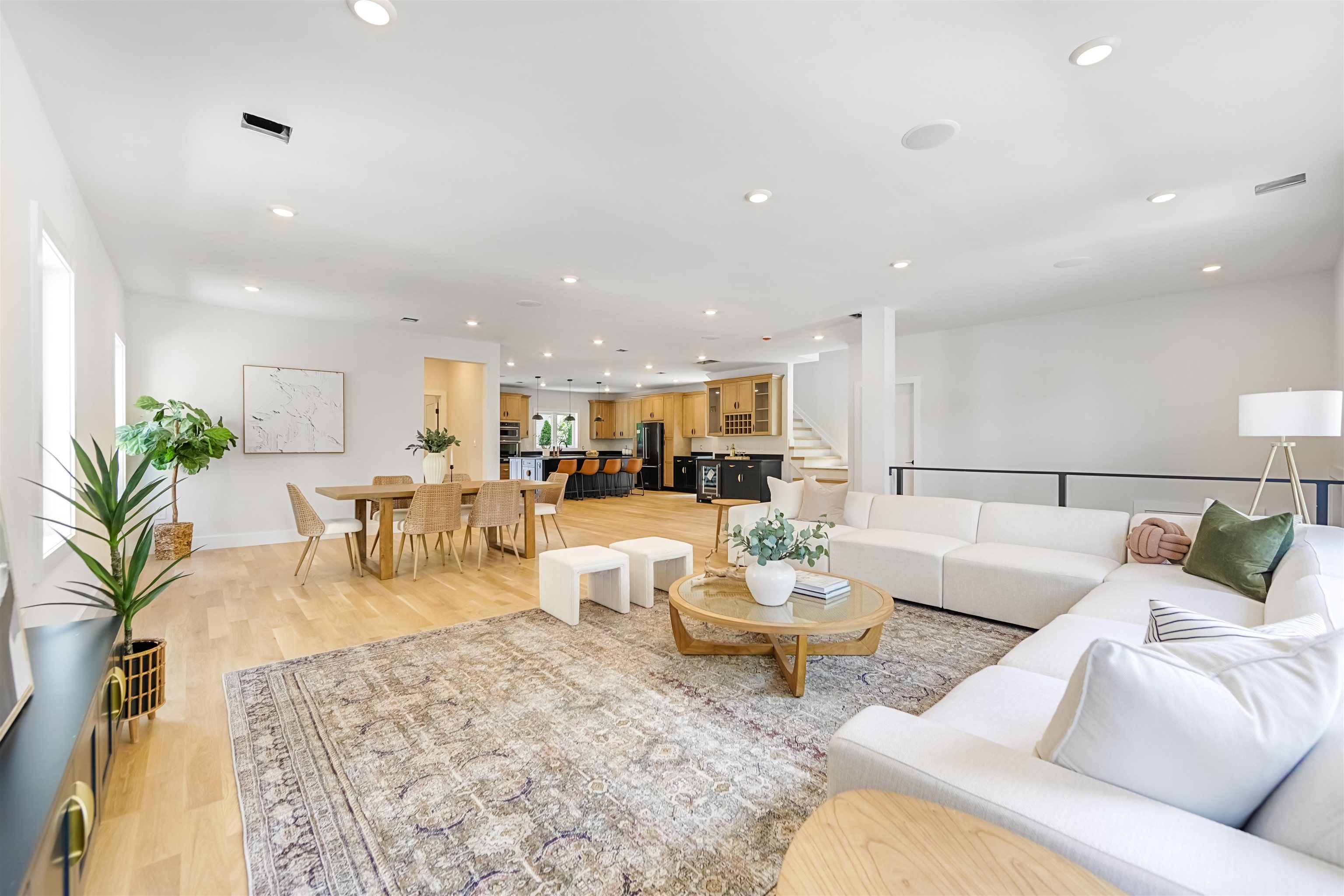 429 RIVERSIDE AVE - Photo 4