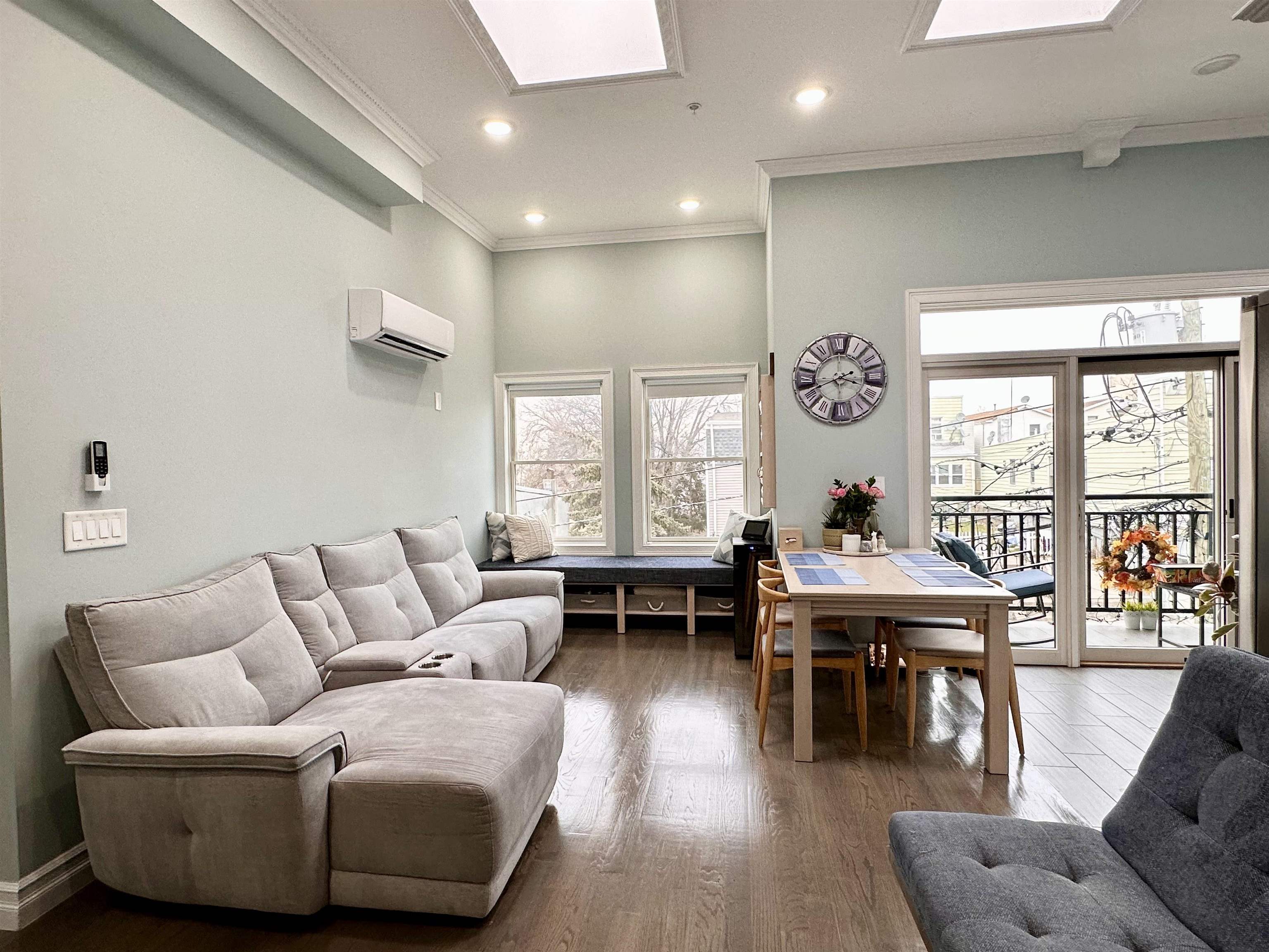 37 SPRUCE ST - Photo 4