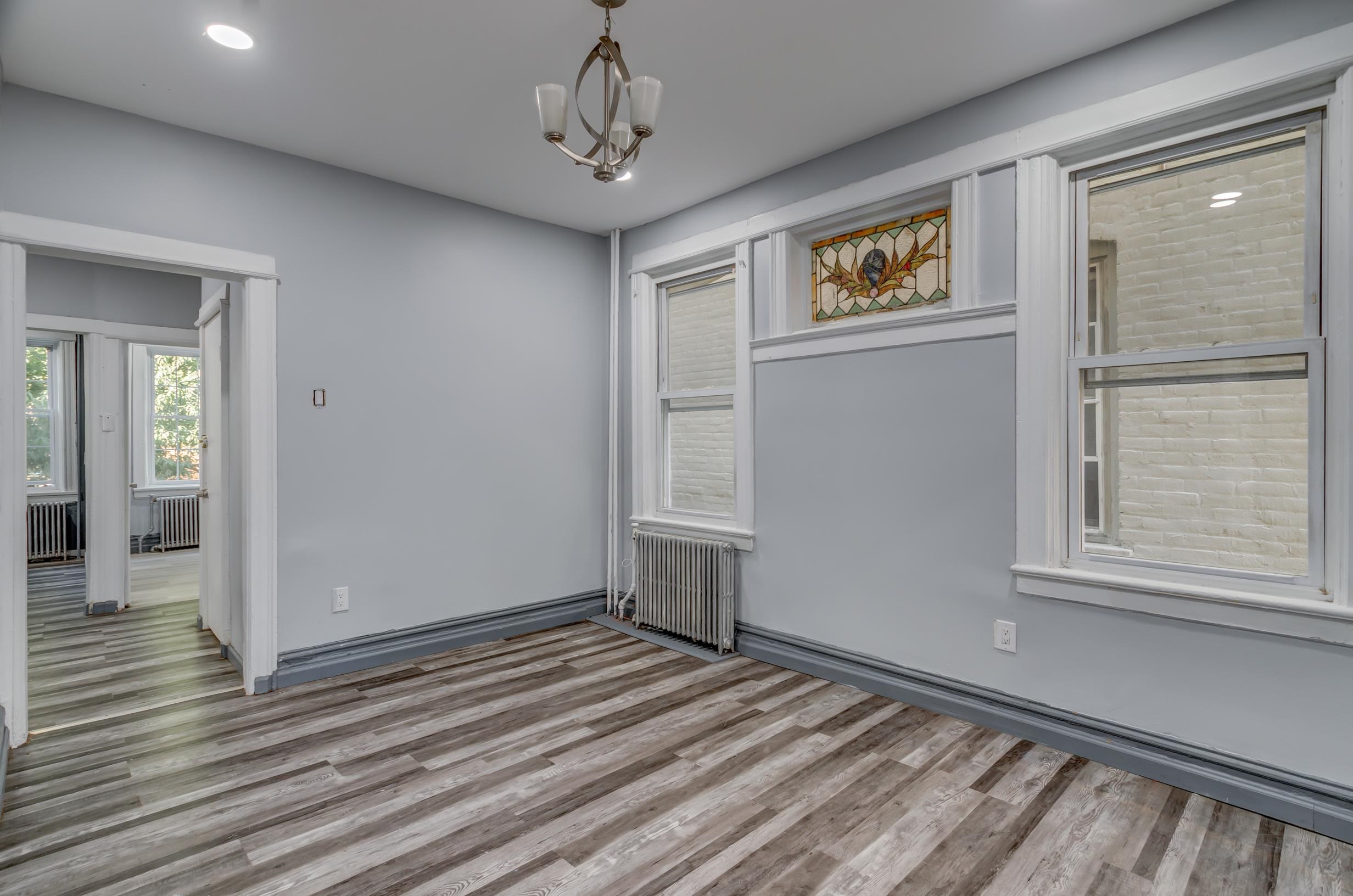 25 BARTHOLDI AVE - Photo 3