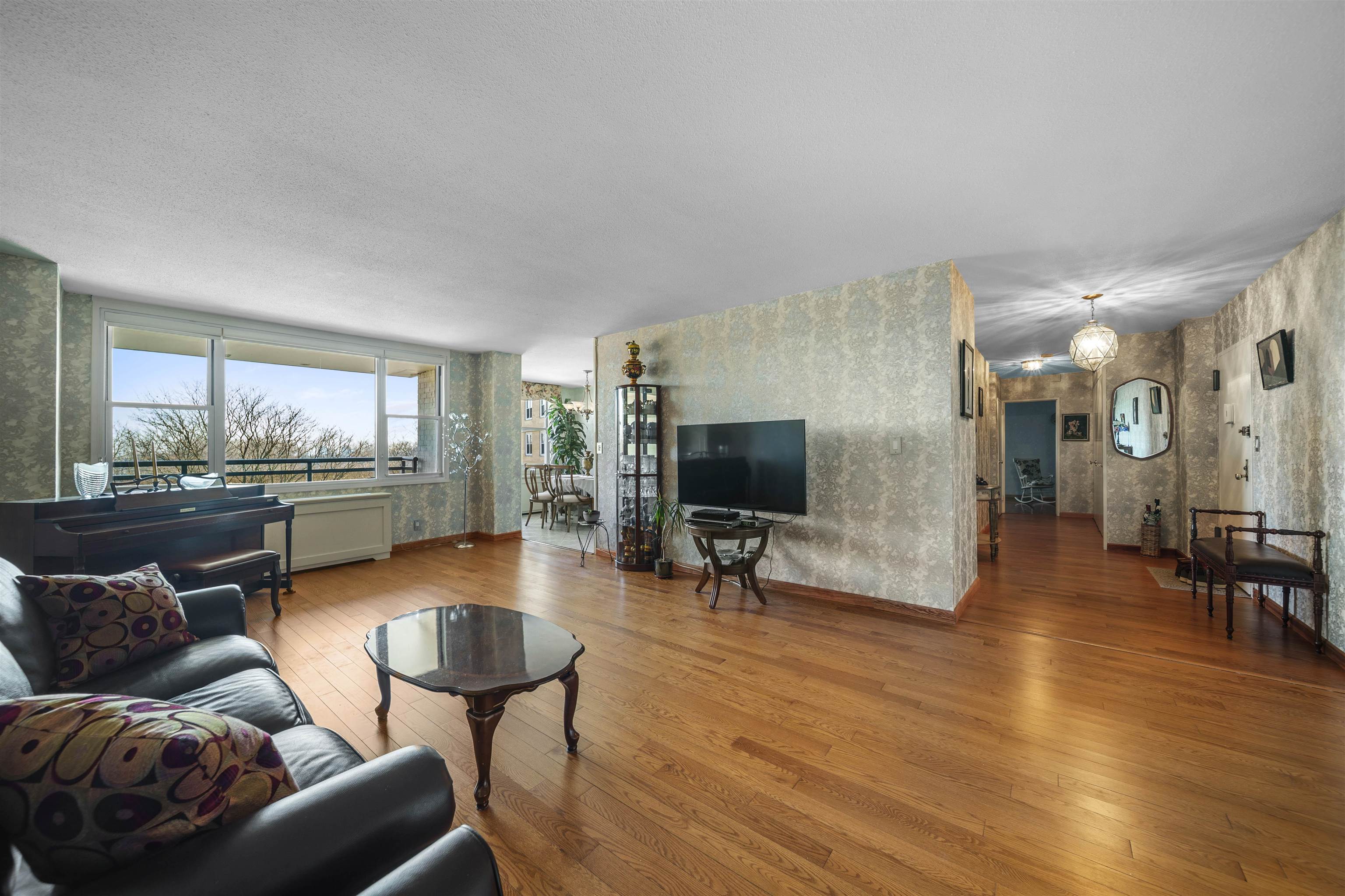 2200 CENTRAL AVE - Photo 3