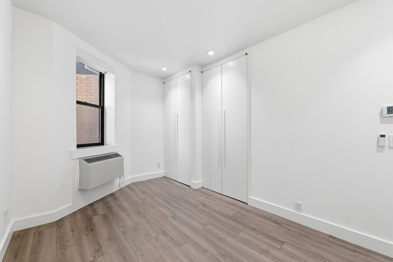 43-49 VAN WAGENEN AVE #4A