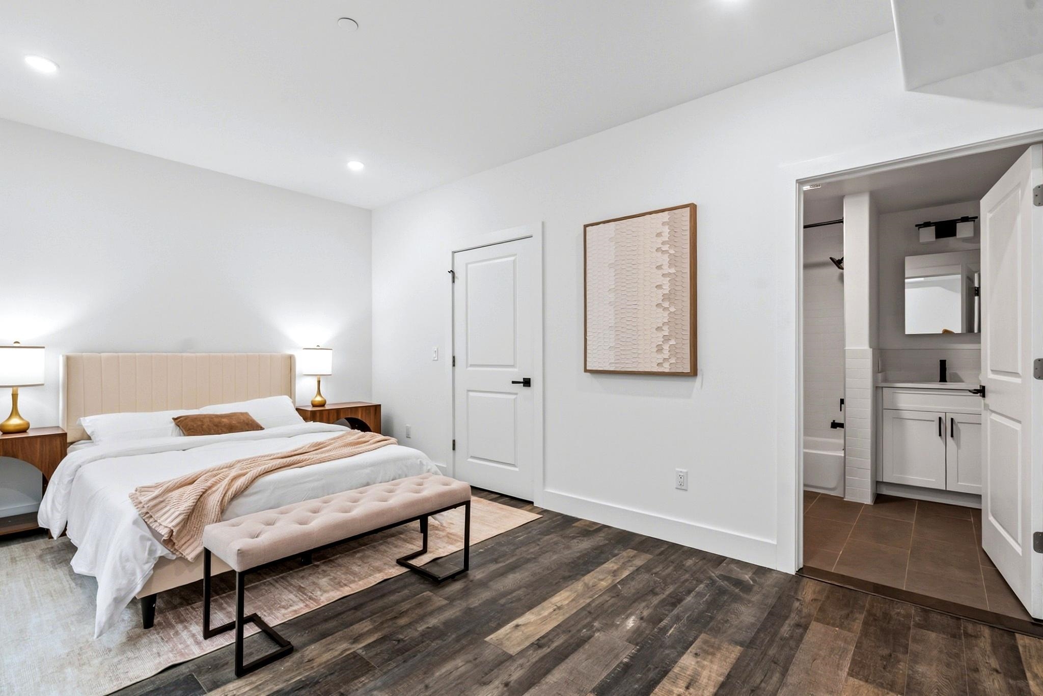 521 10TH ST - Photo 3