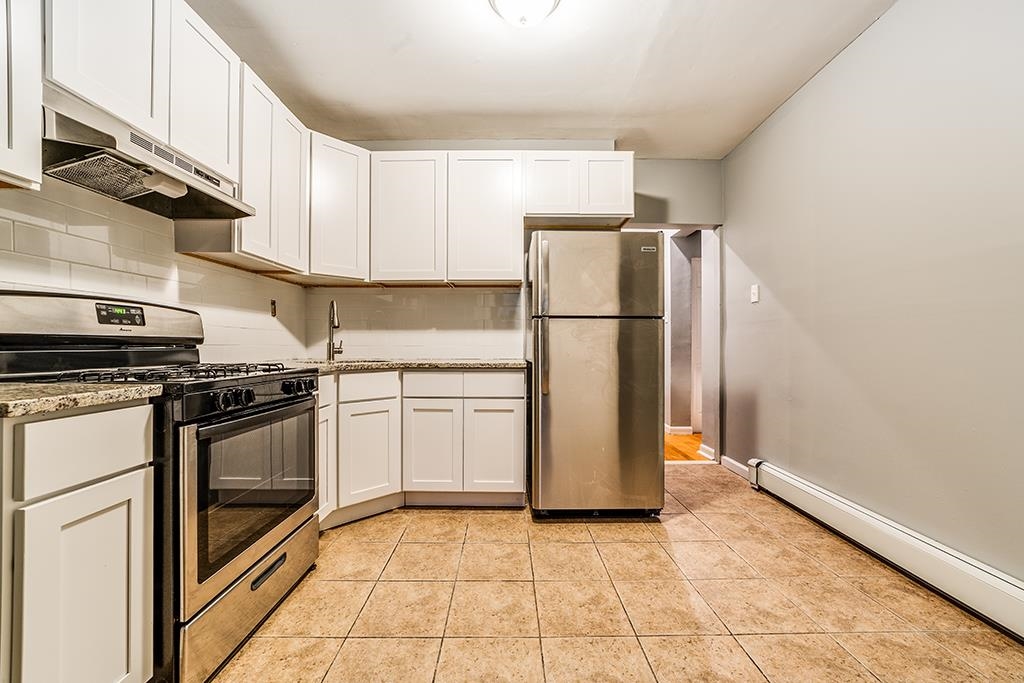 211 MYRTLE AVE - Photo 3