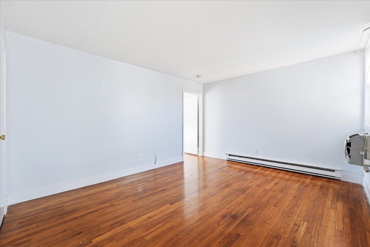 427 KENNEDY BLVD - Photo 5