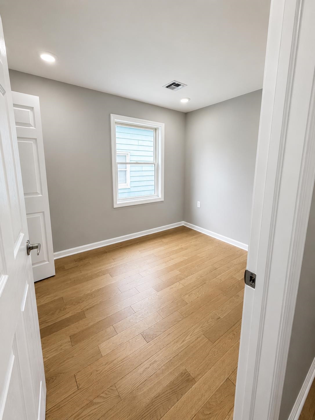 74 WEST 52ND ST - Photo 5