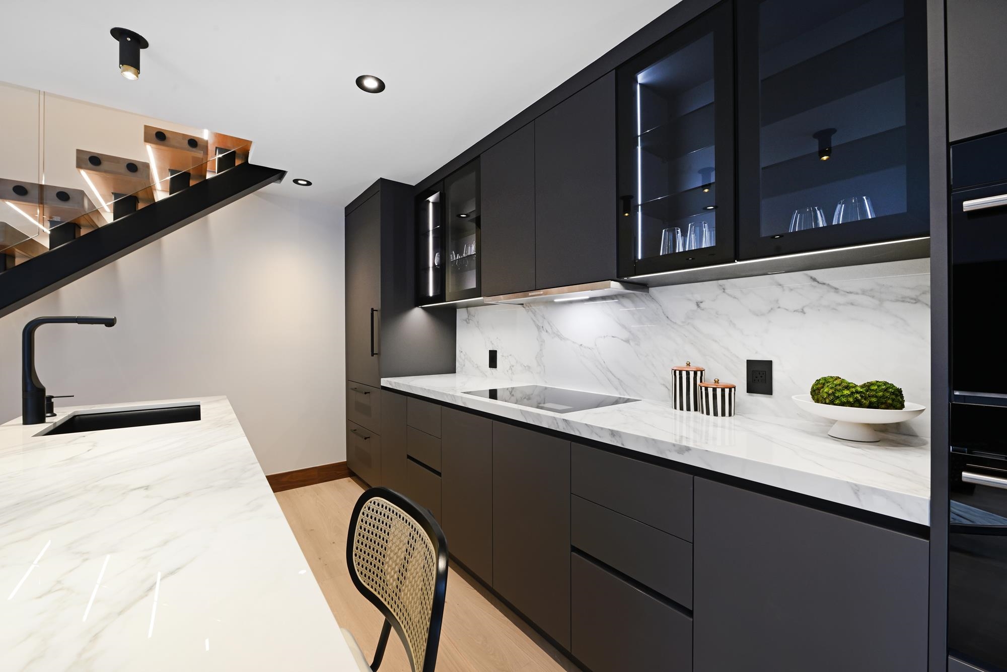 91 HANCOCK AVE - Photo 5